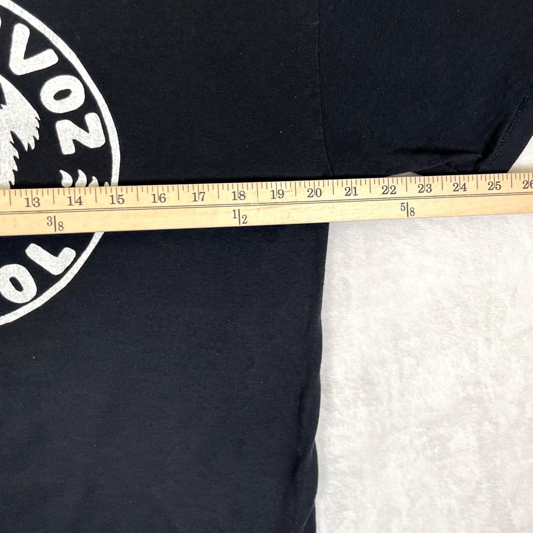 Hanes Hanes Men T-Shirt Black 50/50 Crew Neck Short Sleeve Villalovoz School Panda Graphic Logo Large L Vintage No Size US L / EU 52-54 / 3 - 6 Thumbnail