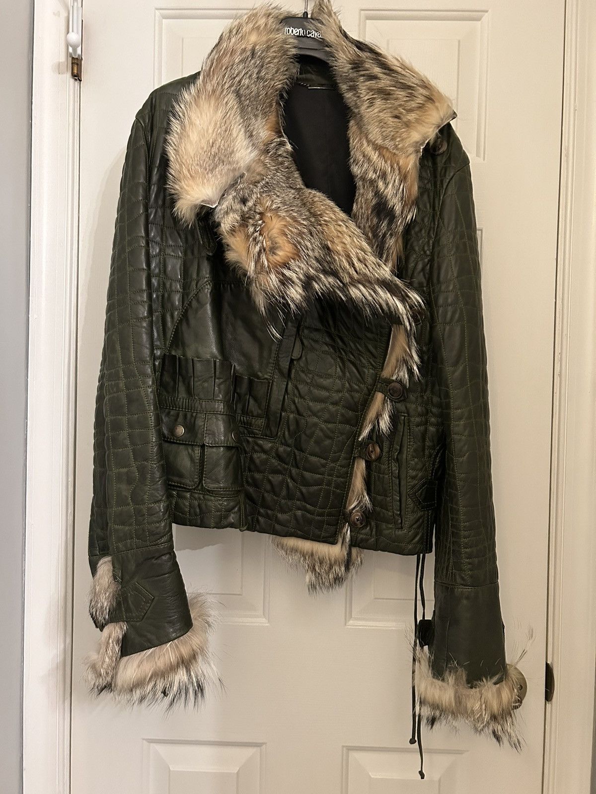 Roberto Cavalli × Vintage ONE OF A KIND RUNWAY 2005 Leather Coyote Fur jacket Size US S / EU 44-46 / 1 - 1 Thumbnail