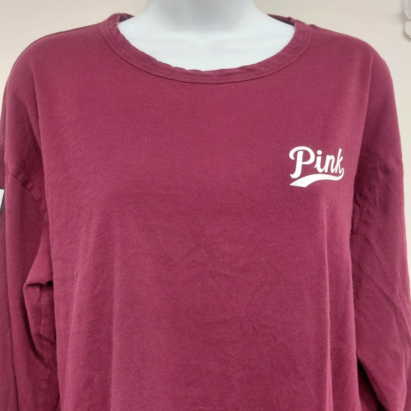 Victoria's Secret Victoria's Secret LOVE PINK T-Shirt Womens Medium Burgund Keyhole Back Casual Sleeve Long Sleeve Size M / US 6-8 / IT 42-44 - 4 Thumbnail