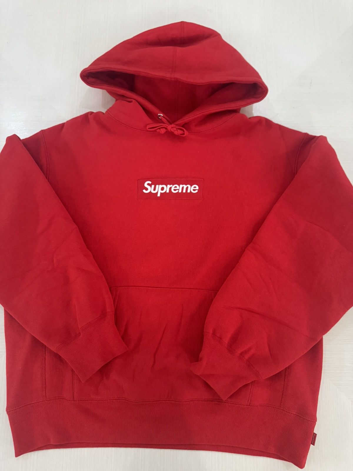 Supreme Supreme red on red box logo hoodie sz small FW23 used Size US S / EU 44-46 / 1 - 1 Thumbnail