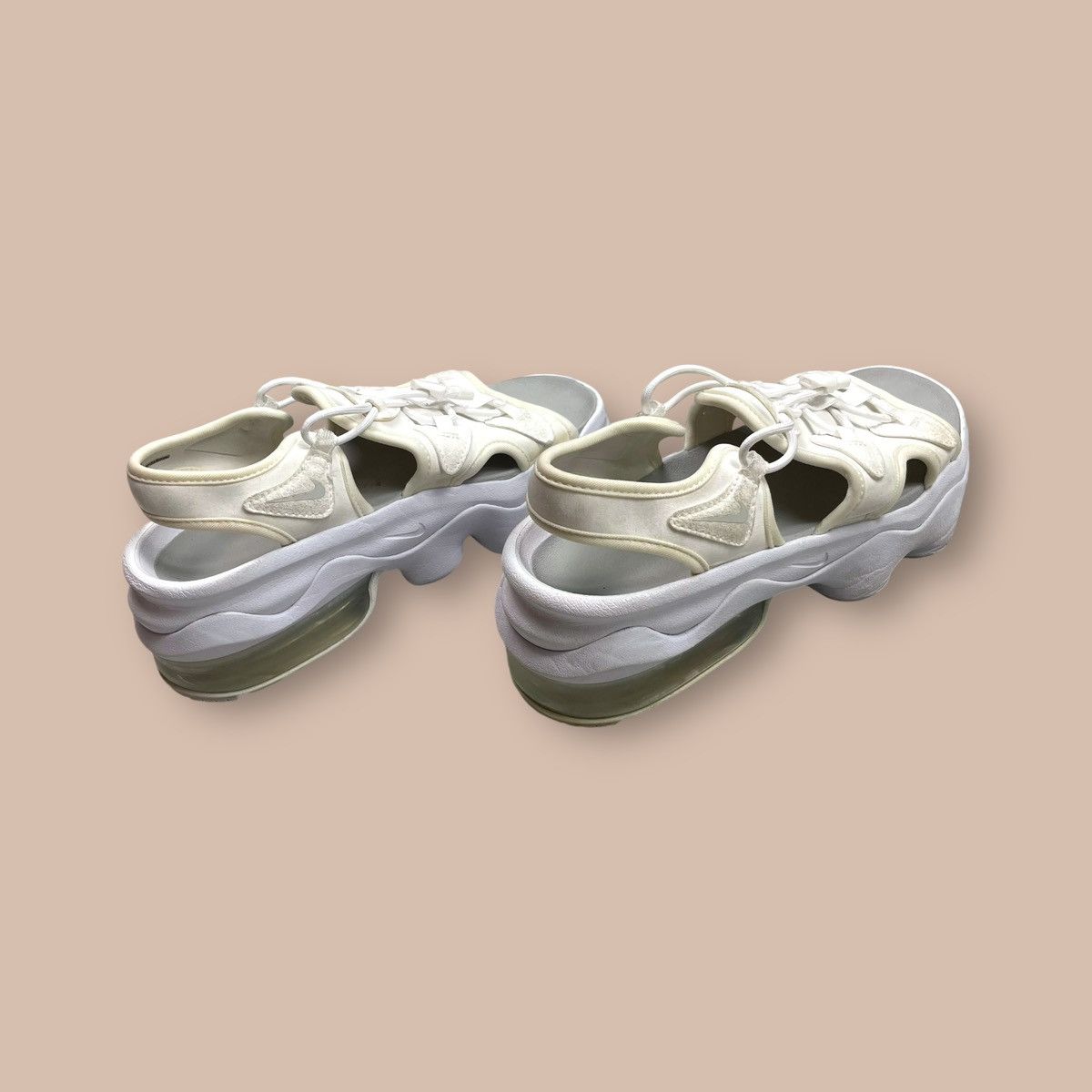 Nike Nike Air Max Koko Sandal Triple White Size US 5 / EU 37 - 5 Thumbnail