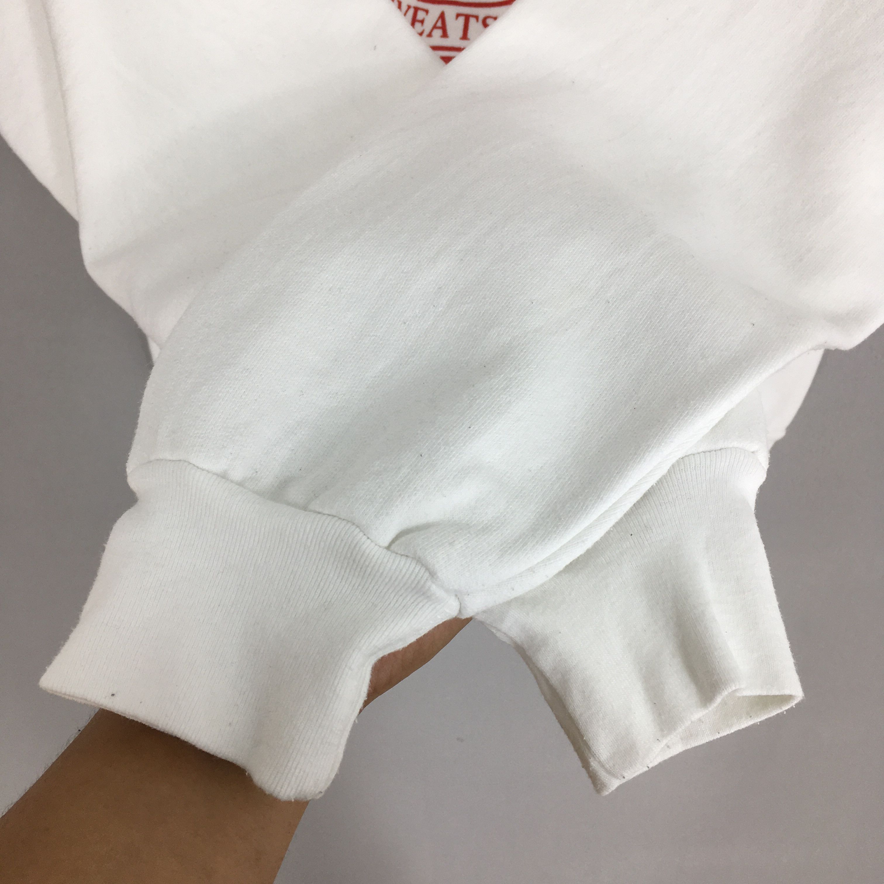NCAA 90s Centennial College Toronto White Sweatshirts Large Size US L / EU 52-54 / 3 - 5 Thumbnail
