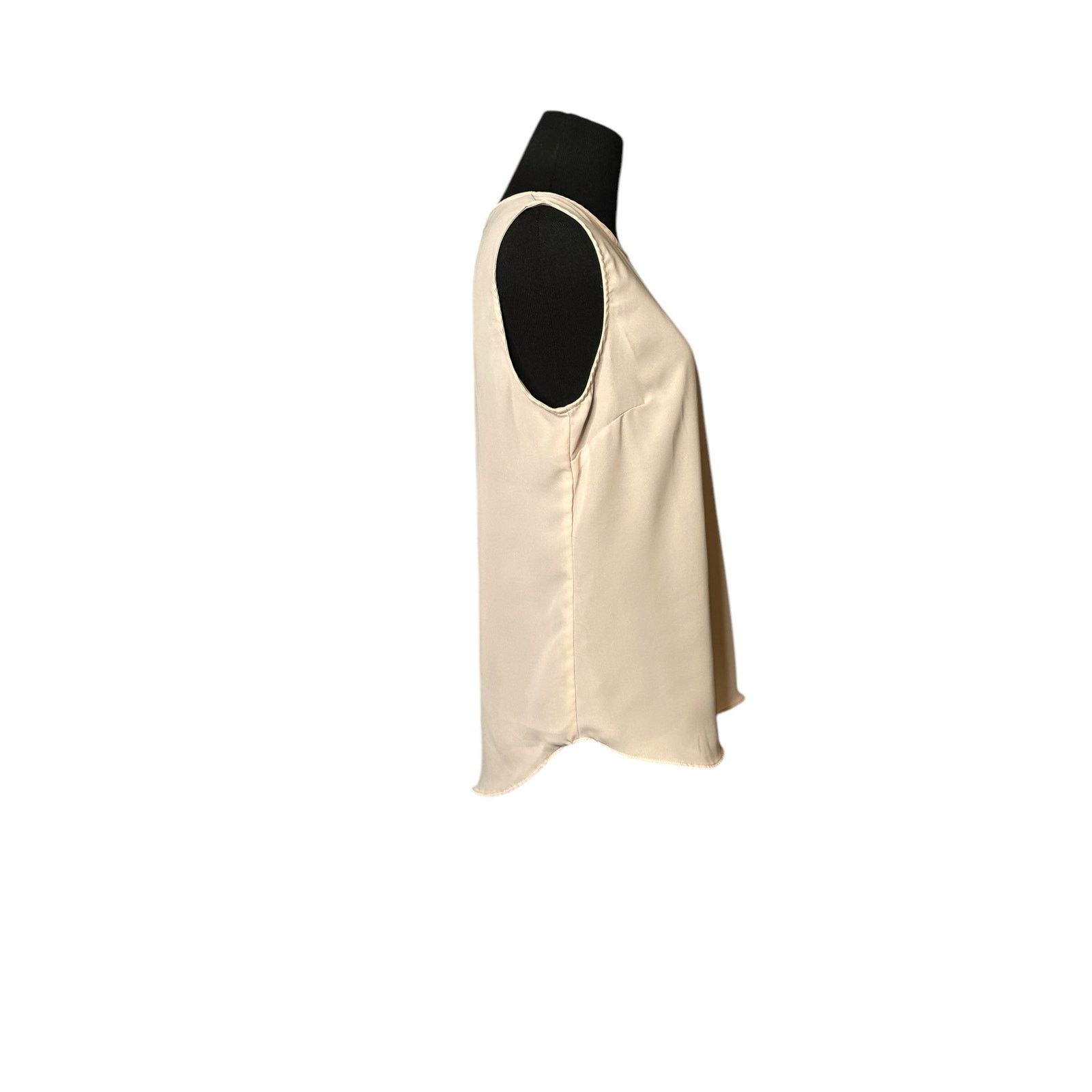 DKNY DKNY cream sleeveless cami blouse size Small Size S / US 4 / IT 40 - 6 Thumbnail