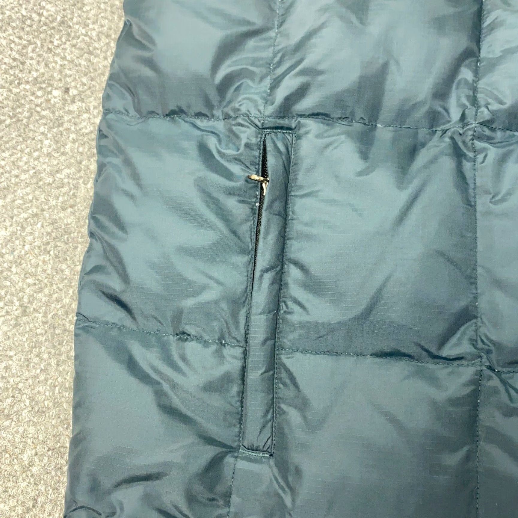 Eddie Bauer EDDIE BAUER Puffer Vest Mens XL Gray Reversible Down Full Zip Outdoor Winter Sports Size US XL / EU 56 / 4 - 4 Thumbnail