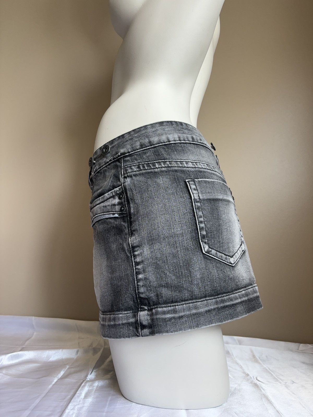Japanese Brand × Vintage Faded denim vintage mini skirt Size 28" / US 6 / IT 42 - 6 Thumbnail