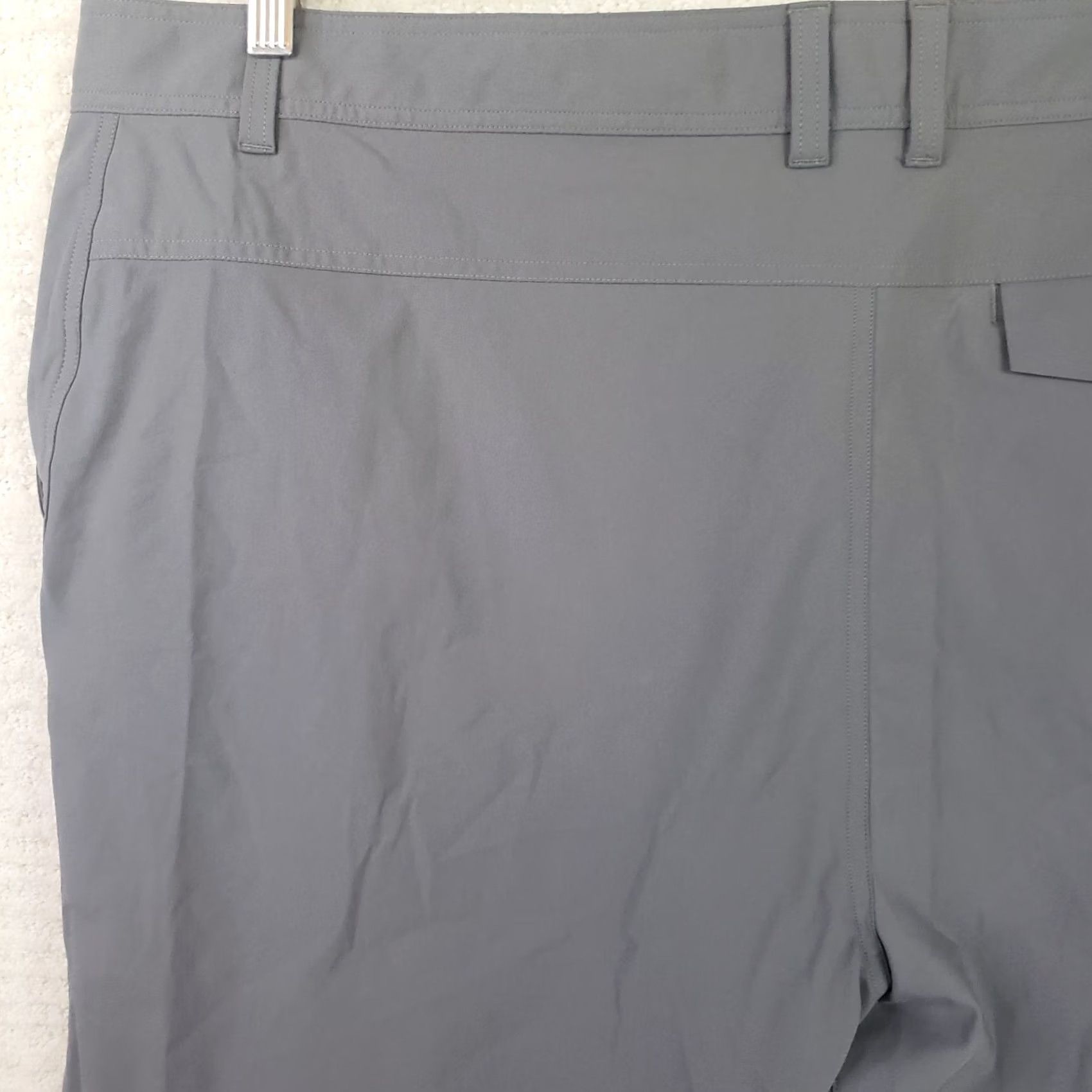 Rhone Rhone Mens Gray Flat Front Commuter Performance Shorts 41 Regular Inseam 9 Athletic Golf Casual Summer UV Protection Lightweight Stretch Chineo? Size US 41 - 7 Thumbnail