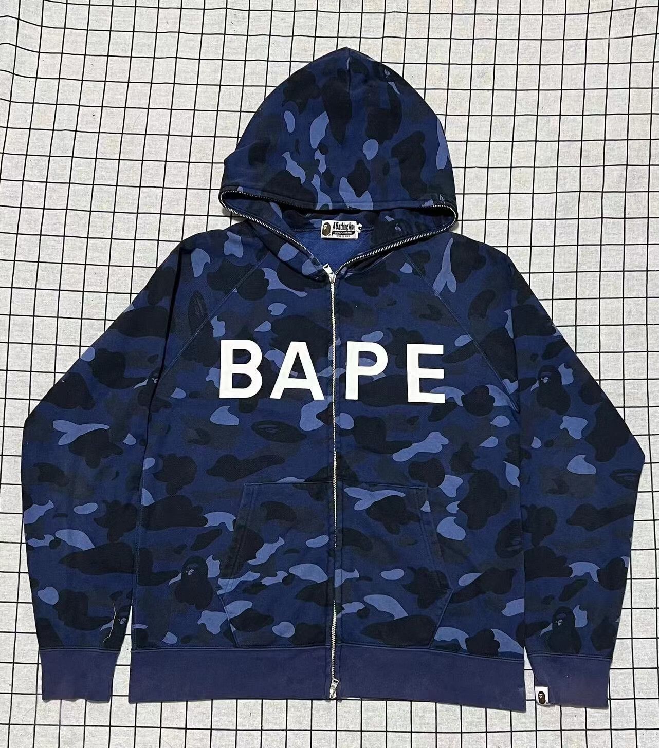Bape Bape Retro Camo Multi Hoodie l Men Size US L / EU 52-54 / 3 - 1 Thumbnail