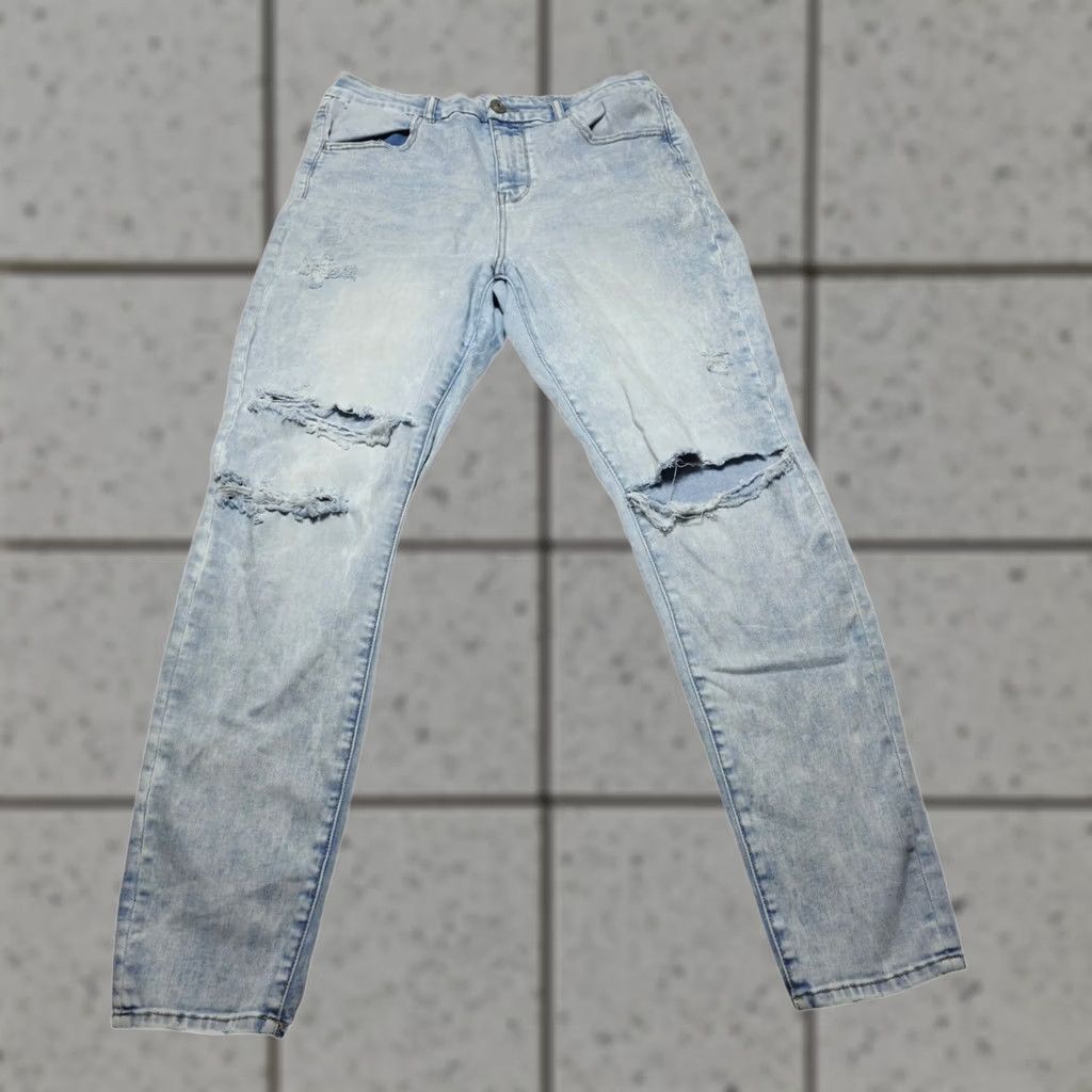 American Eagle Outfitters American Eagle AE Next Level Stretch Curvy Hi-Rise Distressed Jeans Size 14 Women Straight Blue 28in Inseam Regular 24 in Waist Stretch Jeans Size 36" / US 14 / IT 50 - 1 Thumbnail
