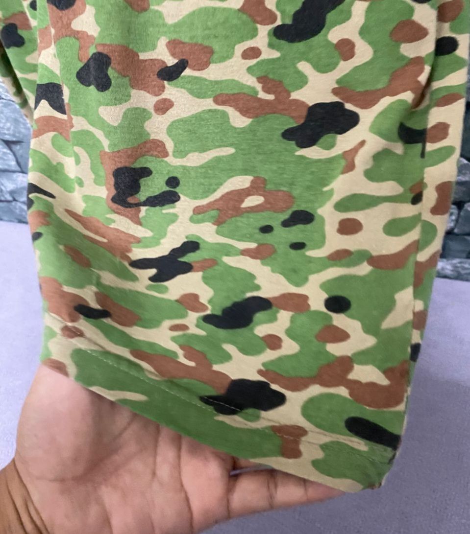 Vintage Vintage Millitary Army Cammo Tshirt Size US M / EU 48-50 / 2 - 4 Thumbnail