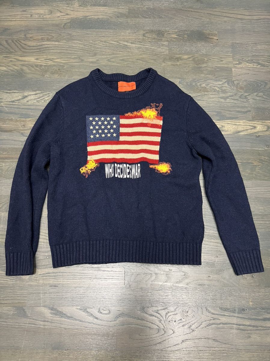 Who Decides War Who decides war burning flag sweatshirt Size US XL / EU 56 / 4 - 2 Thumbnail