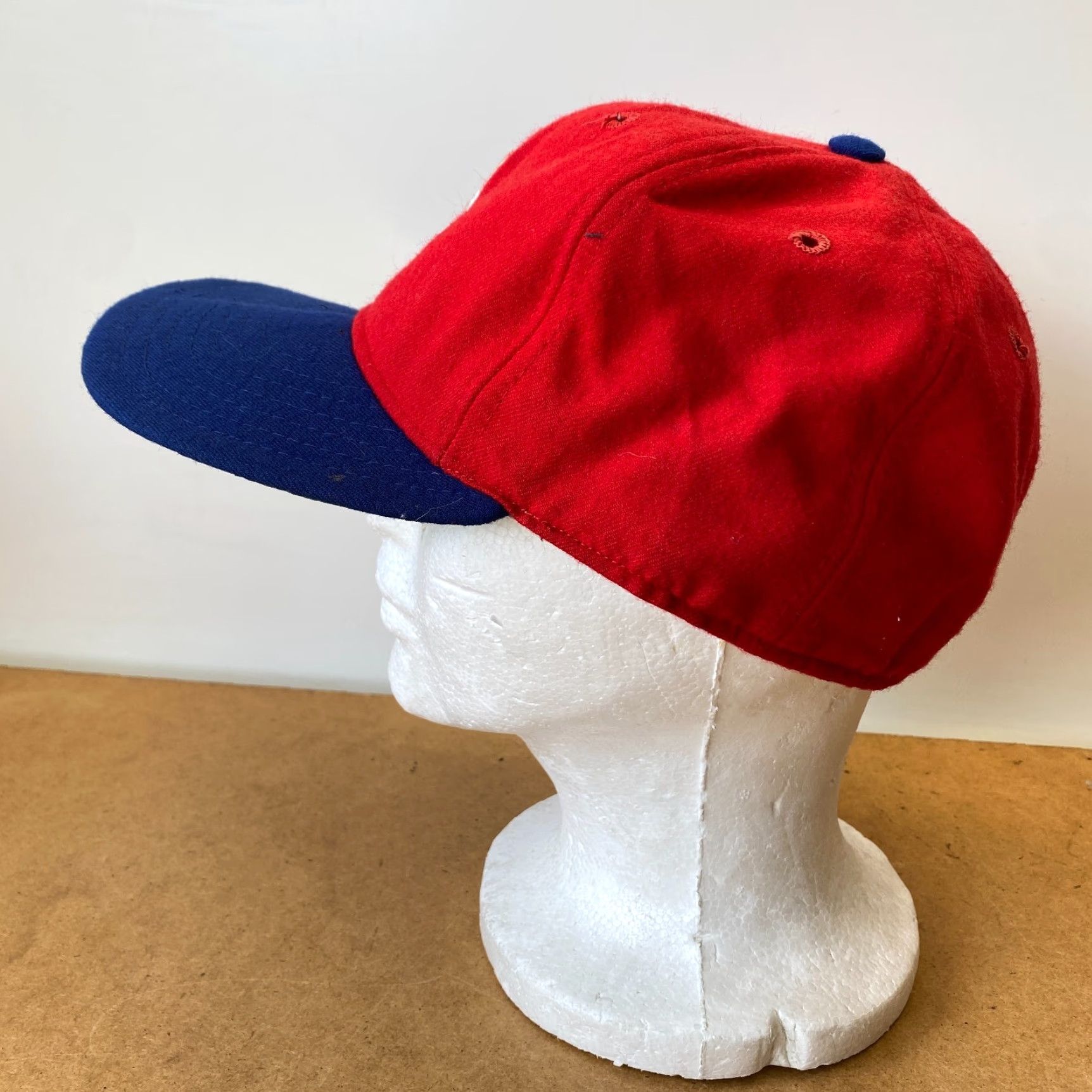 New Era VINTAGE New Era Baseball Hat Red Blue White Size 7 Bears Red Sox - Hat - Unisex Adults - Red - 7 - USA - Baseball Cap - Mens / Womens Size ONE SIZE - 3 Thumbnail