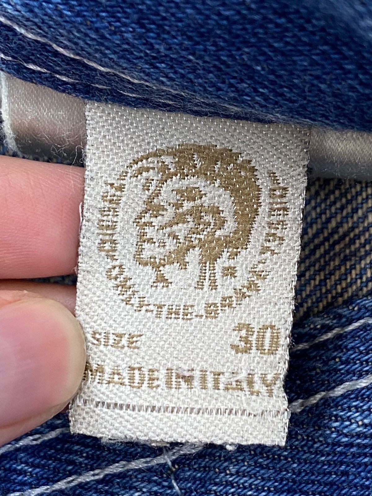 Diesel Diesel Brand Acid Blue Wash Distressed Style Loose Jeans Size US 34 / EU 50 - 16 Thumbnail