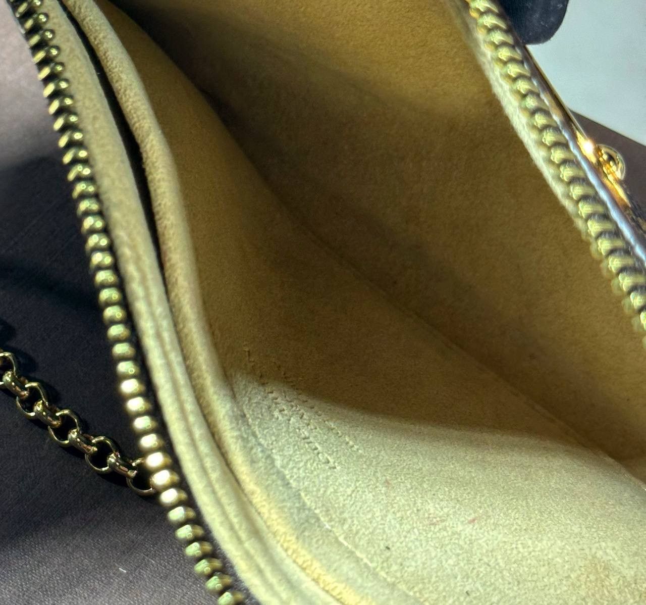 Louis Vuitton Authentic LOUIS VUITTON Monogram Favorite PM M40717 Bag Hand Size ONE SIZE - 9 Thumbnail
