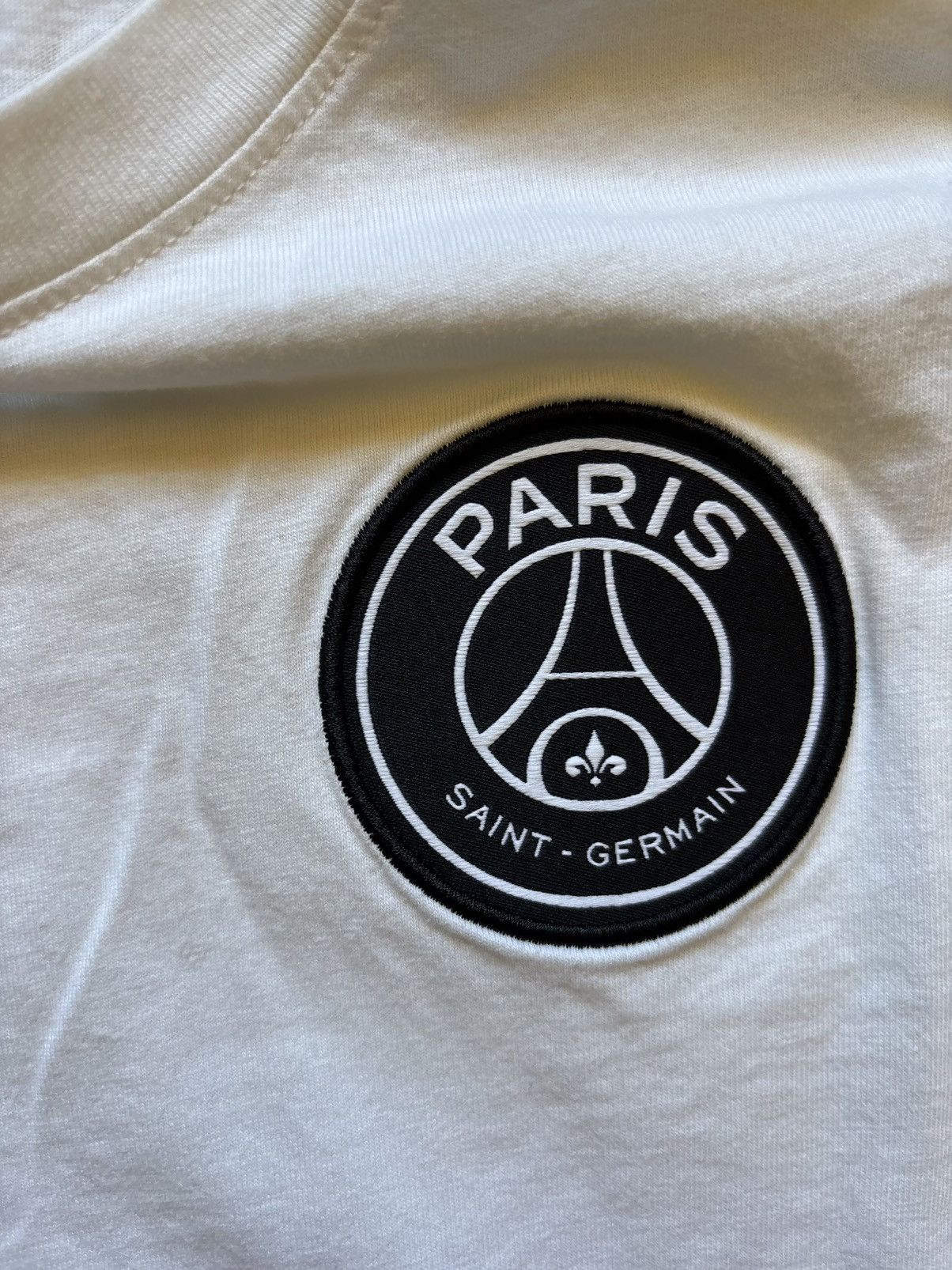 Jordan Brand Nike Jordan Paris Long Sleeve T-Shirt White Men's M Size US M / EU 48-50 / 2 - 3 Thumbnail