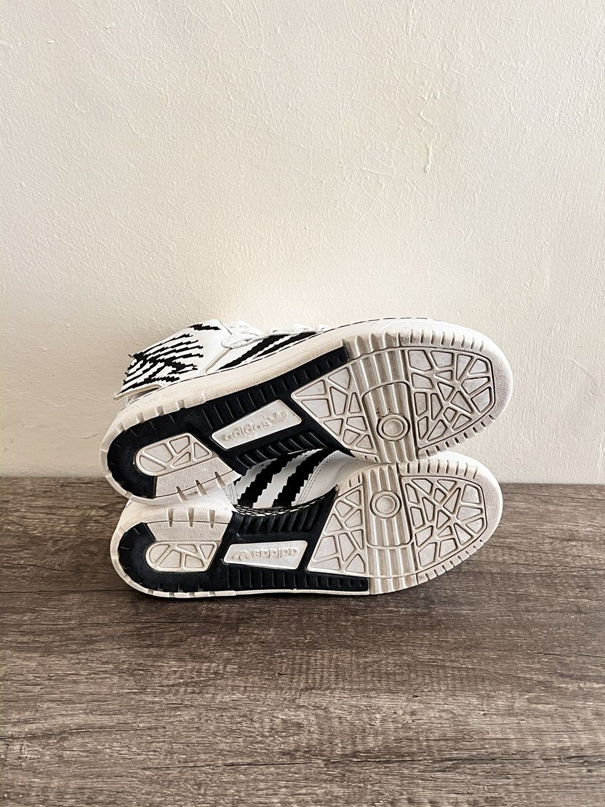 Adidas × Jeremy Scott Jeremy Scott Pixel RARE Size US 8 / EU 41 - 12 Thumbnail