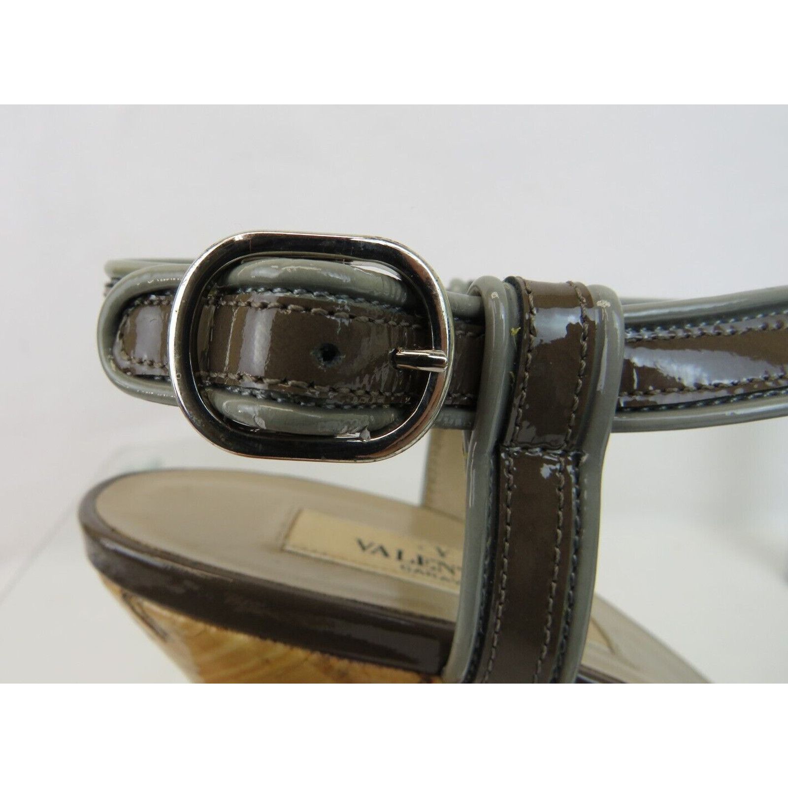 Valentino TAUPE GRAY STRAPPY PATENT LEATHER CORK SANDALS PUMPS 39.5 Size US 9.5 / IT 39.5 - 8 Thumbnail
