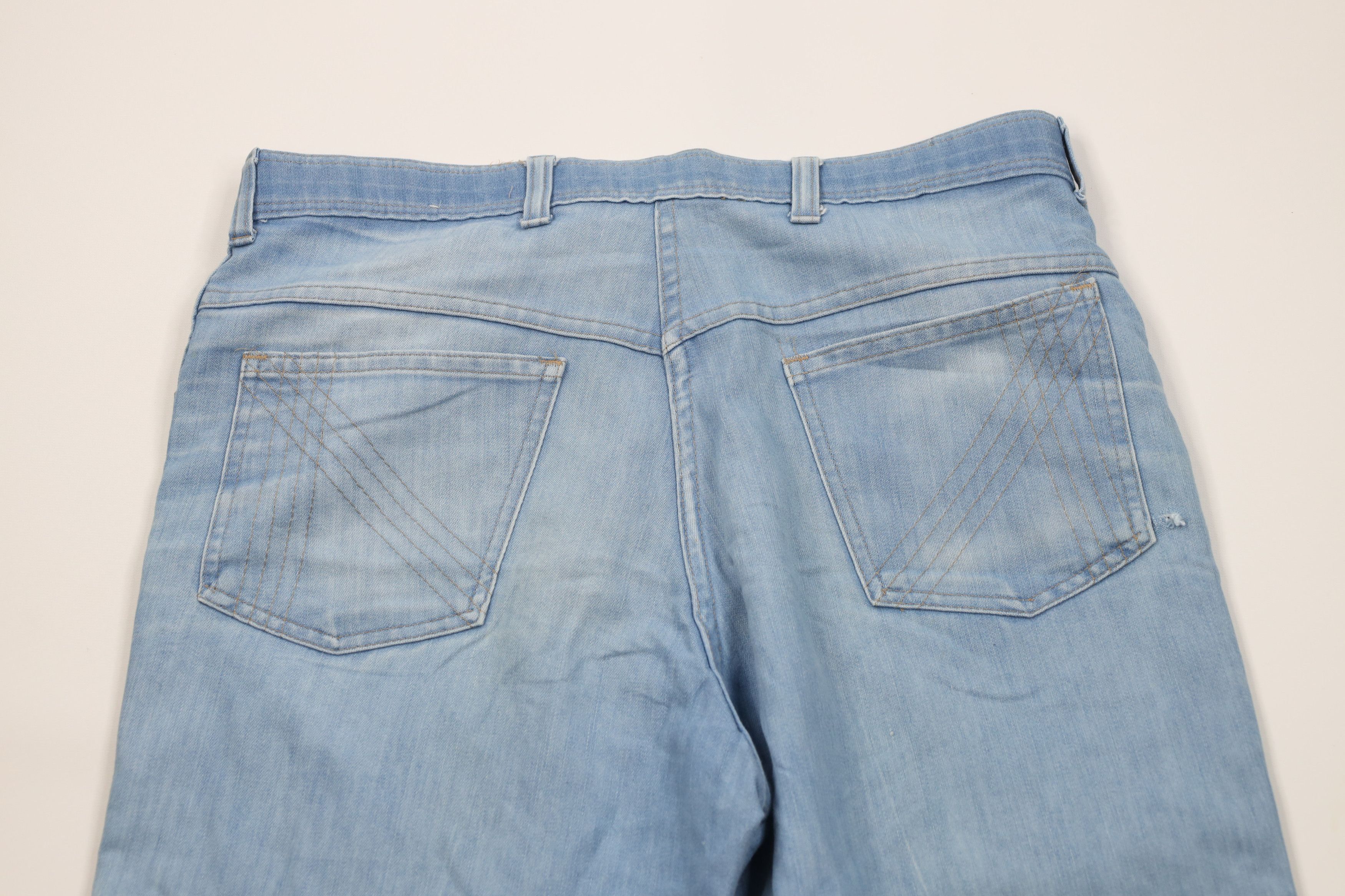Vintage Vintage 70s Streetwear Wide Leg Bell Bottom Denim Jeans USA Size US 32 / EU 48 - 12 Thumbnail