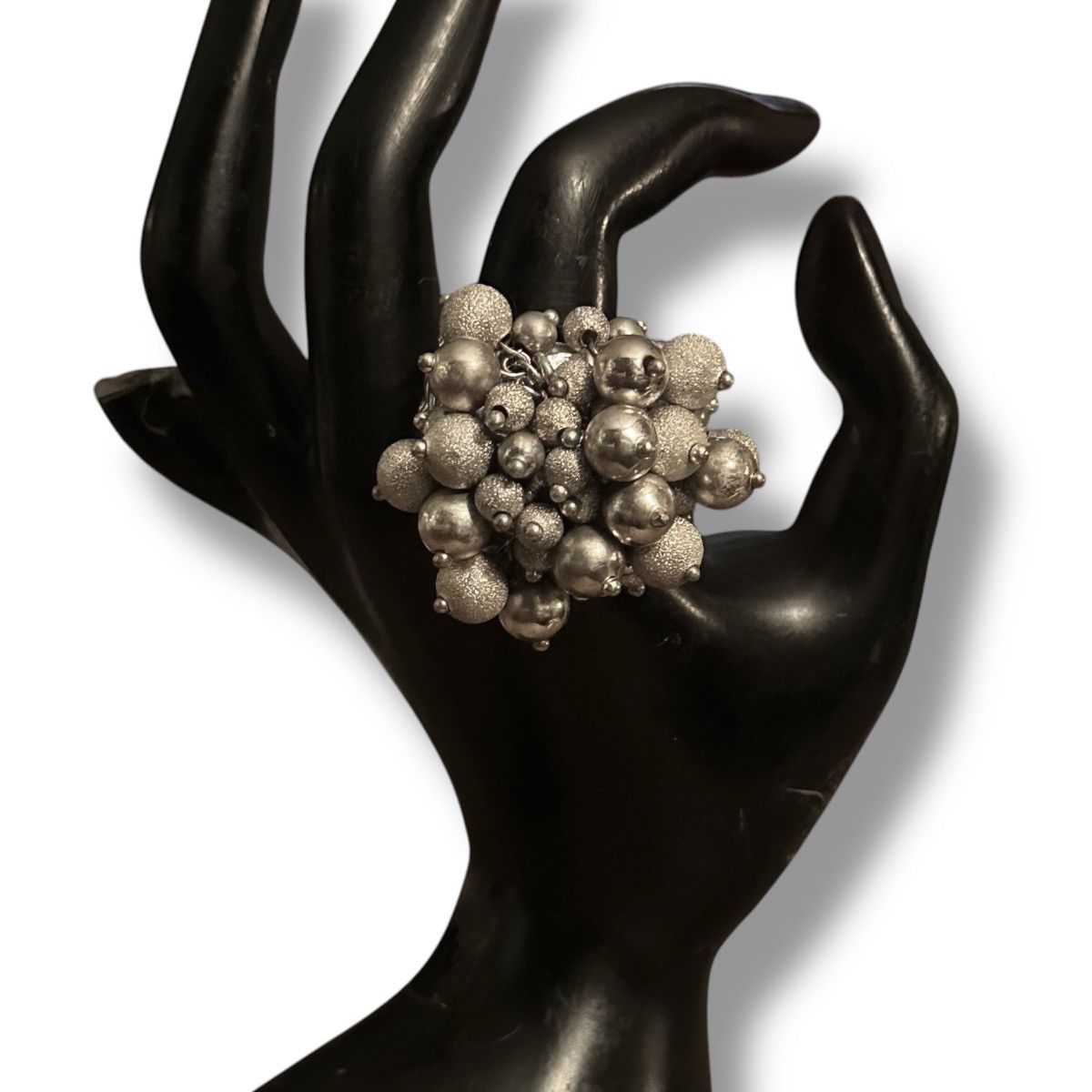 Other Silver tone cluster bead stretch ring Size ONE SIZE - 3 Thumbnail