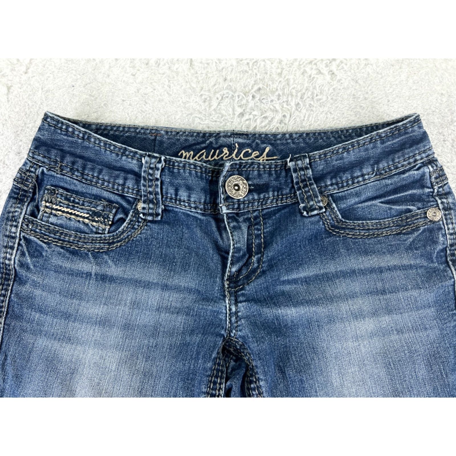 Vintage Maurices Jeans Womens 26x28 Blue Denim Bootcut Western Embroidered 26 Waist 28 Inseam Cotton Blend Regular Size 1 Hat? No. Size 25" / US 0 / IT 36 - 4 Thumbnail