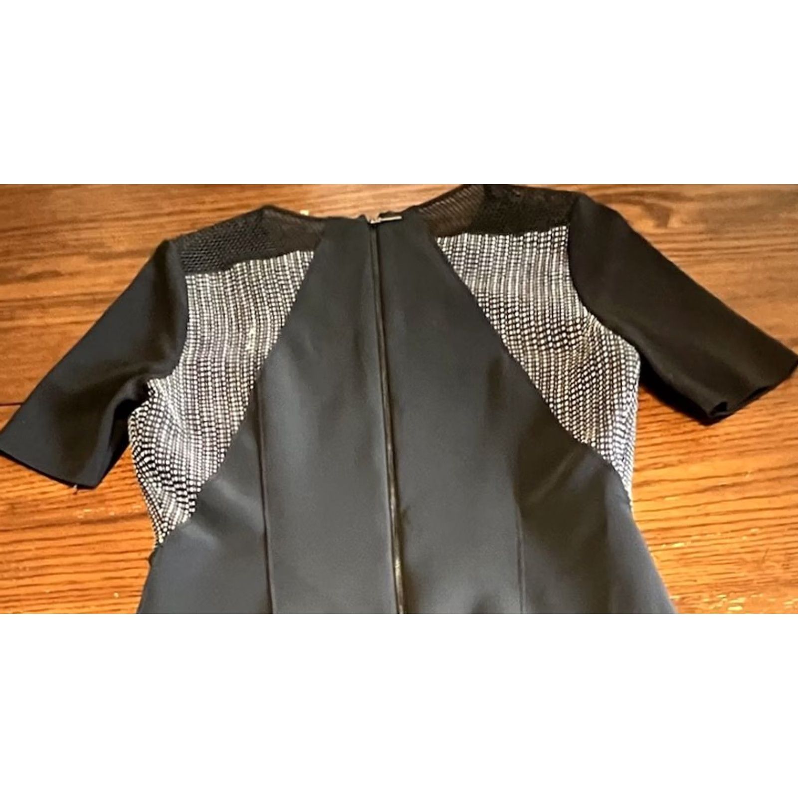 Elie Tahari Elie Tahari Sheath Dress Black V-Neck Knee-Length Full Zip Short Sleeve Women 6 Designer Modern Mixed Media Pattern Block Fully Lined Zip Back Size M / US 6-8 / IT 42-44 - 8 Thumbnail