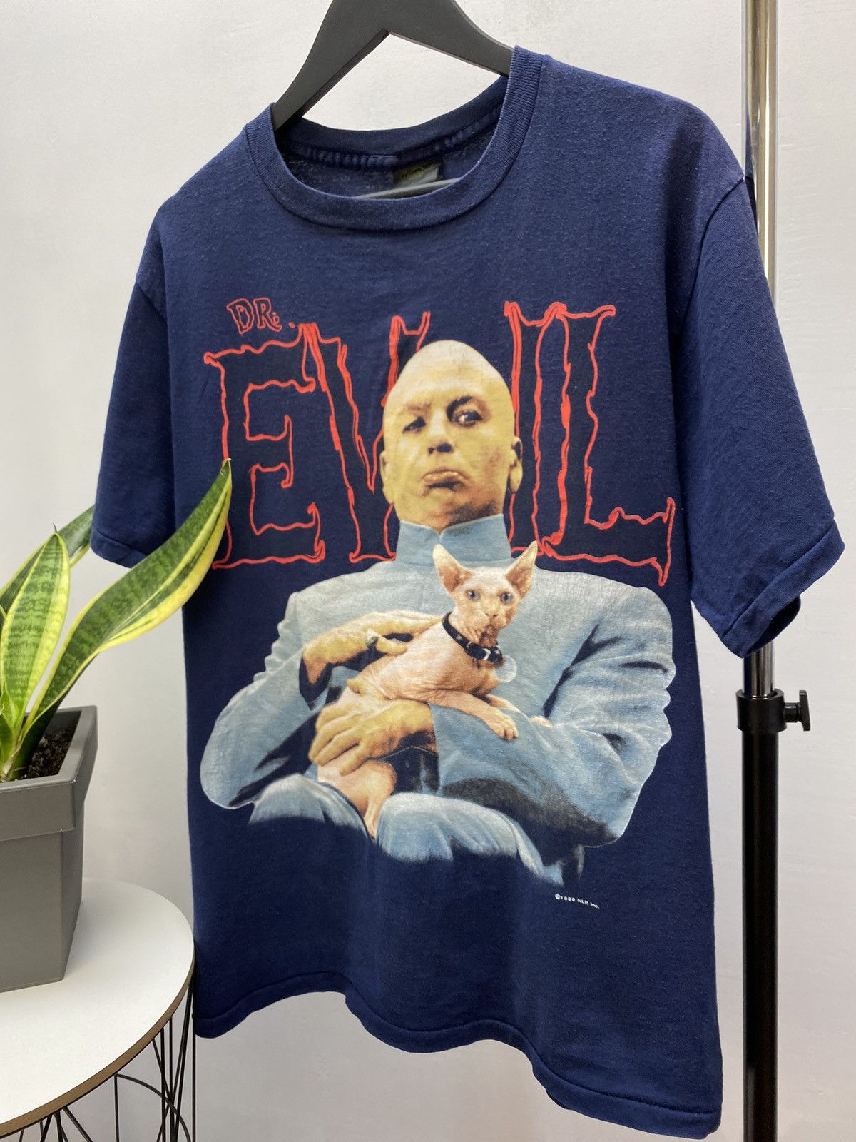 Changes × Vintage Vintage Changes 1999 Dr Evil Austin Powers movie promo tee Size US L / EU 52-54 / 3 - 2 Thumbnail