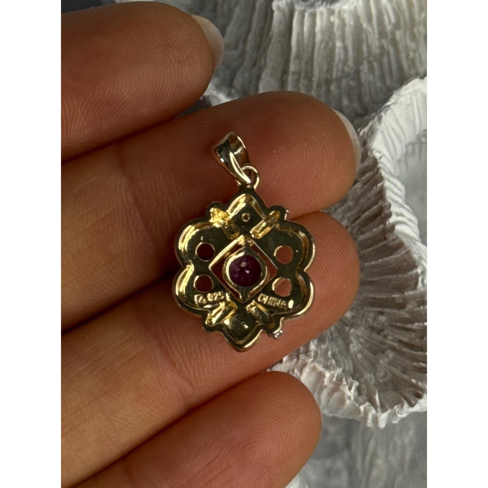 925 STERLING SILVER GOLD PLATED AMETHYST PENDANT