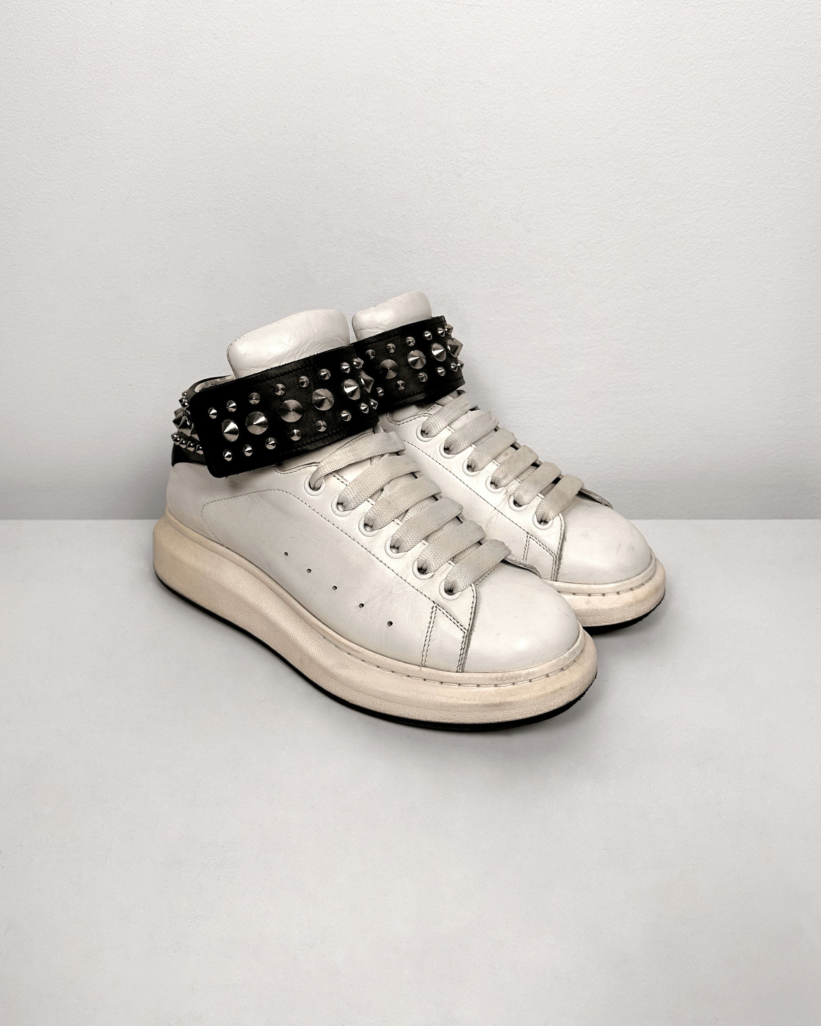 Alexander McQueen Alexander McQueen Studded Leather Hi Top Oversized Sneakers Size US 8.5 / EU 41-42 - 1 Thumbnail