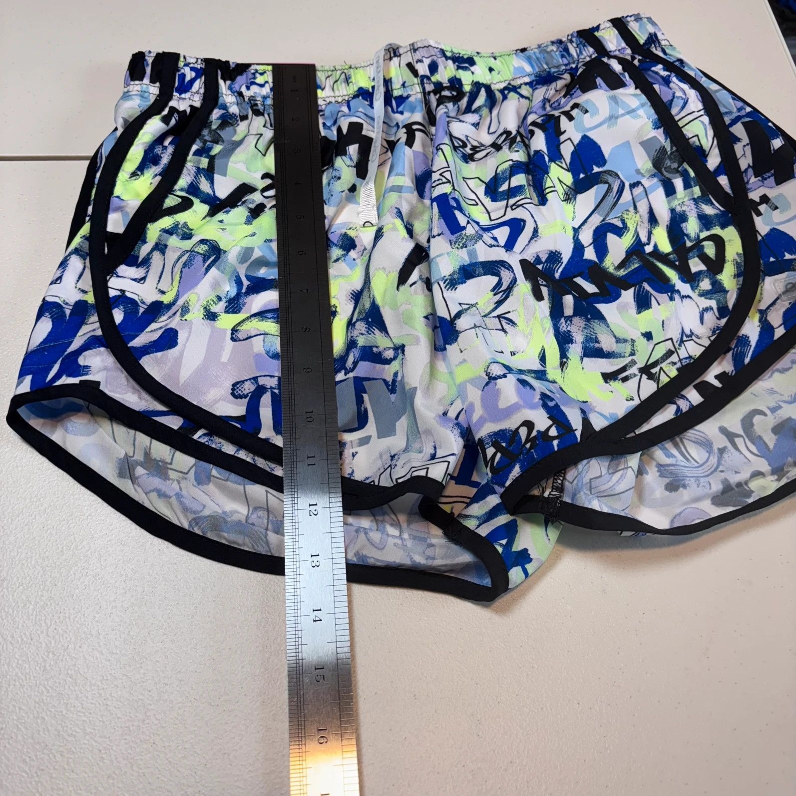Calvin Klein Calvin Klein Running Shorts With Liner Women’s Size S Size 28" / US 6 / IT 42 - 9 Thumbnail