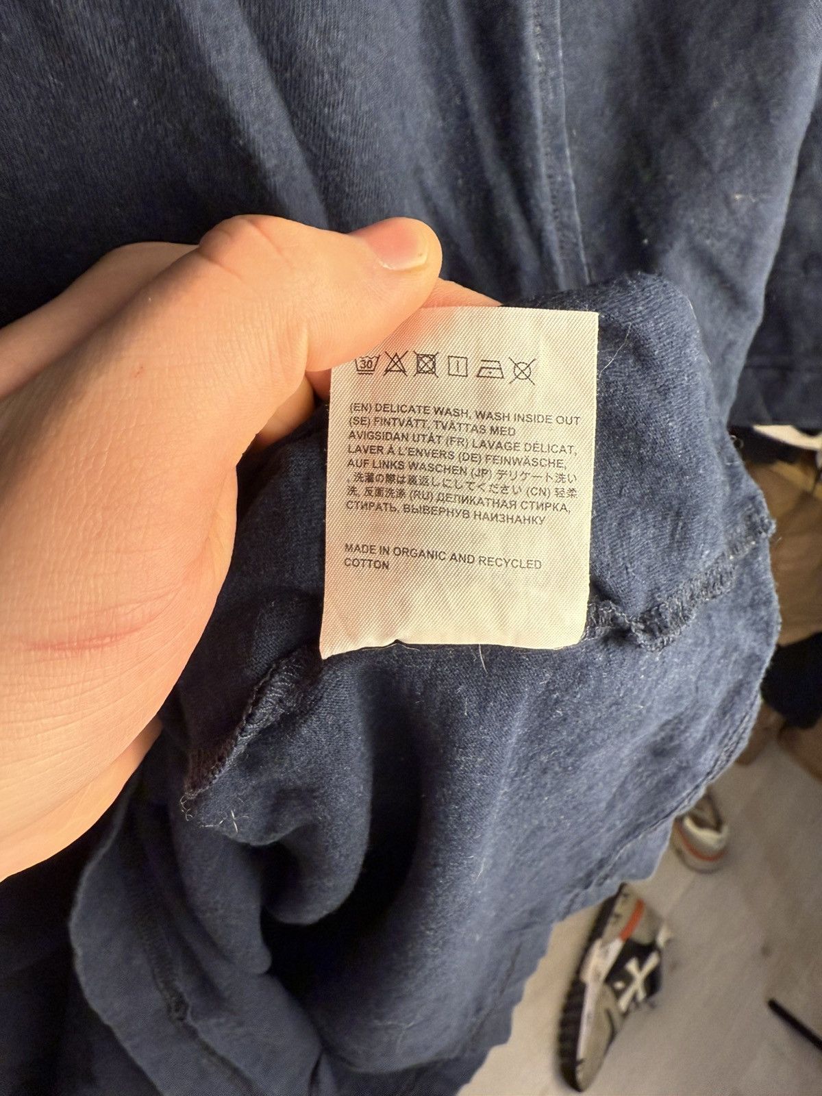 Acne Studios ACNE STUDIOS REVERSE LABEL POCKET T-SHIRT NAVY Size US L / EU 52-54 / 3 - 9 Thumbnail