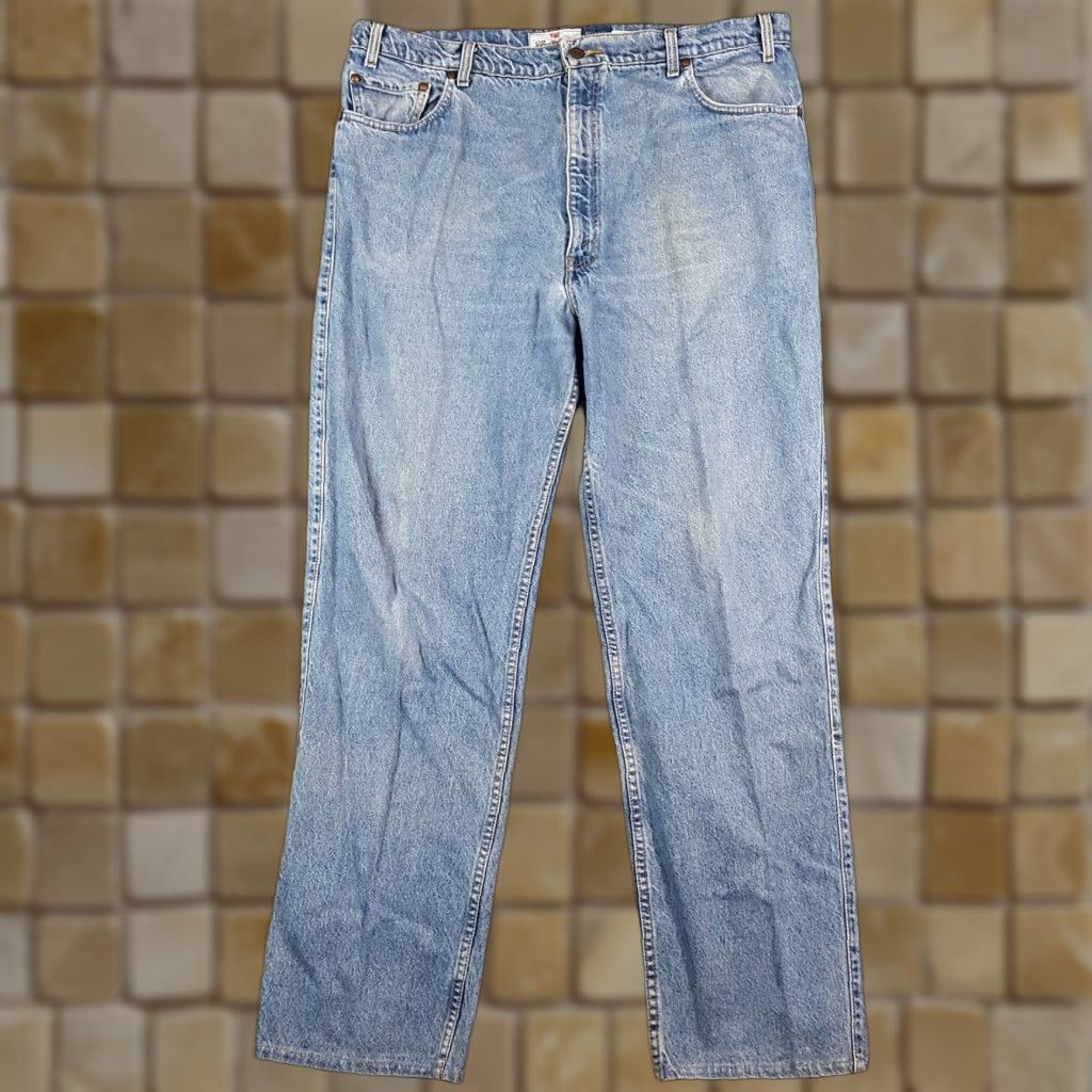 Levi's VINTAGE Levi's Jeans 90s 540 Faded Stonewash Relaxed Fit 42x34 Denim Blue Mens Jeans 5-Pocket Design Inseam 34” Cotton Denim Zipper Button Logo N/A Size US 42 / EU 58 - 1 Thumbnail