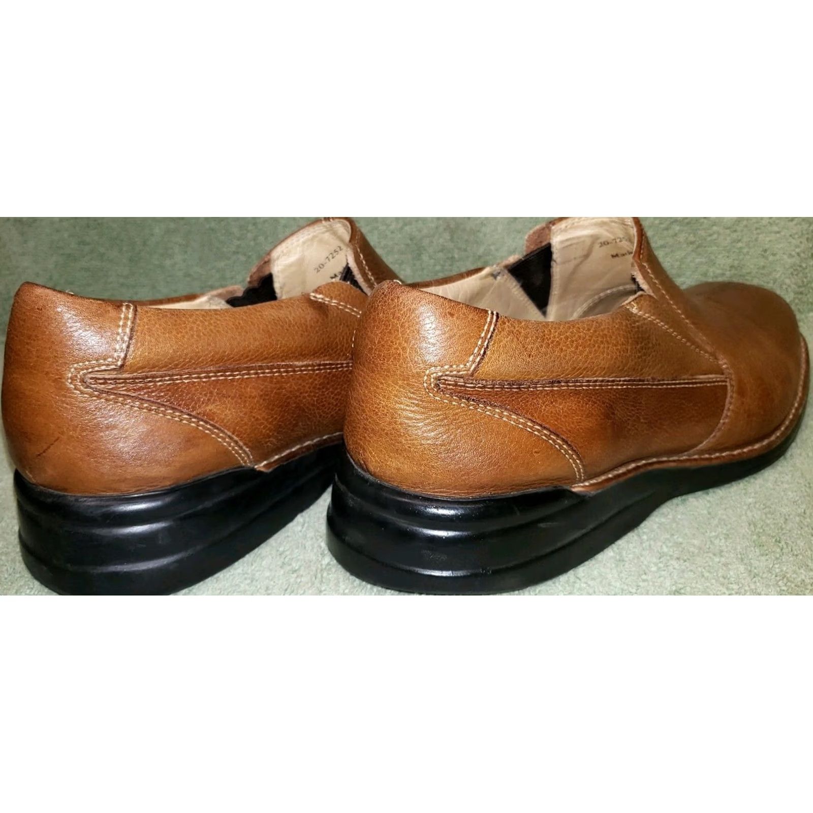 Johnston & Murphy Johnston & Murphy Men's Casual Loafers Size 10M Light Brown Smooth Toe Brown Loafer M Arch Support Cushioned Casual Shoes Size US 10 / EU 43 - 6 Thumbnail