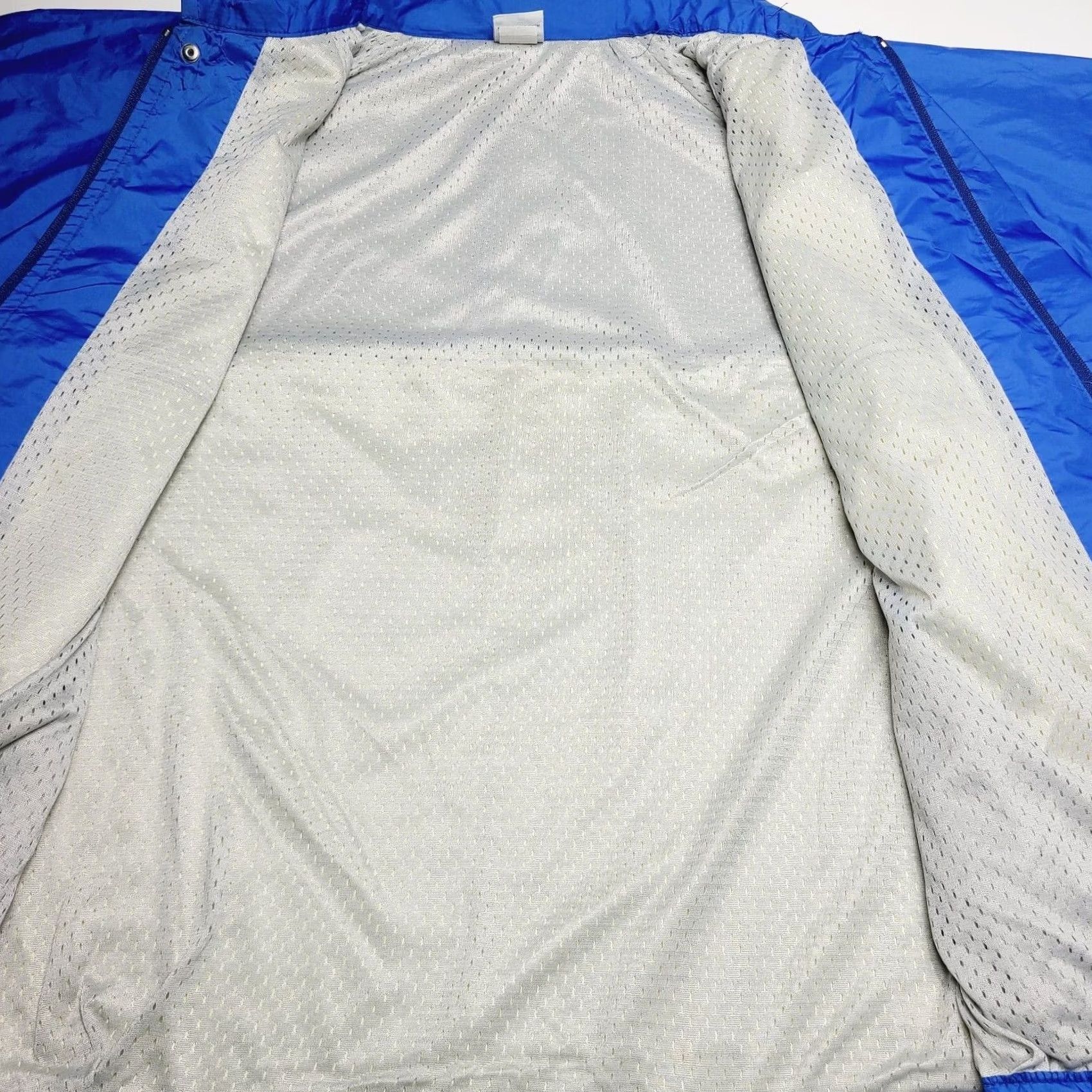 Adidas VINTAGE adidas Running Jacket Blue Reflective Nylon US Made Size Large Mens Size US L / EU 52-54 / 3 - 4 Thumbnail