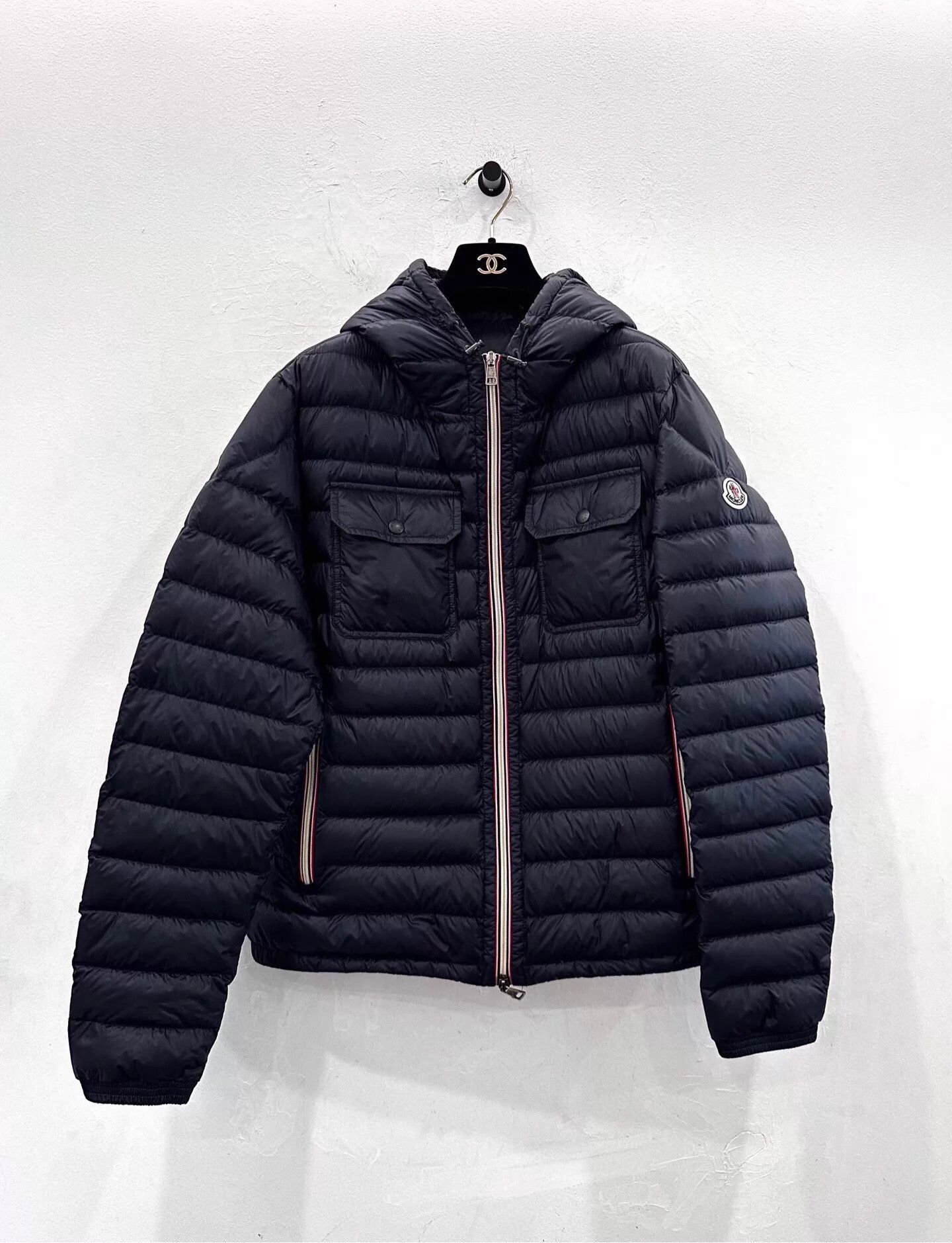 Moncler Black Quilted Hooded Puffer Jacket XXL Size US XXS / EU 40 - 1 Thumbnail