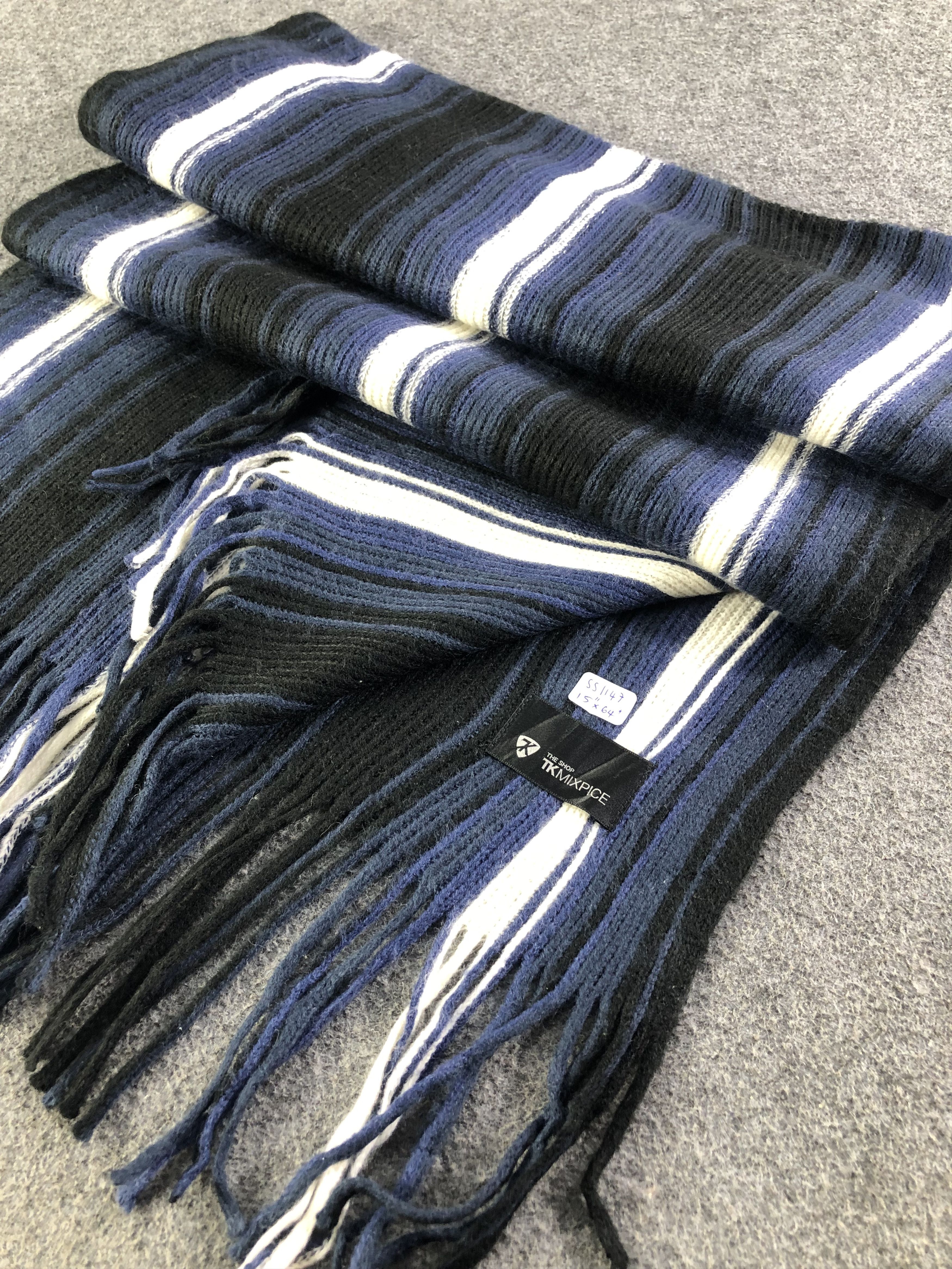 Takeo Kikuchi Takeo Kikuchi Scarf / Muffler / Neckwear Size ONE SIZE - 2 Thumbnail
