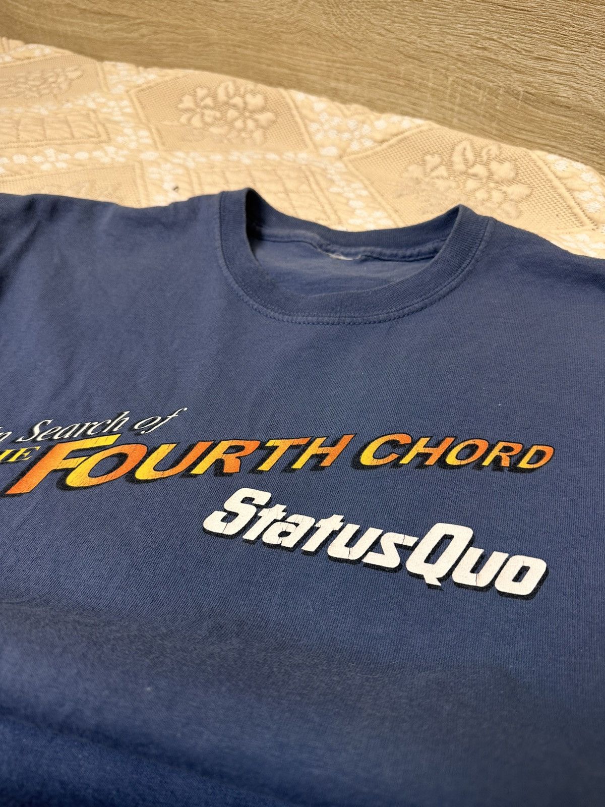 Band Tees 🔥 Status Quo In Search of the Fourth Chord 2007 Rock T Shirt Size US M / EU 48-50 / 2 - 3 Thumbnail