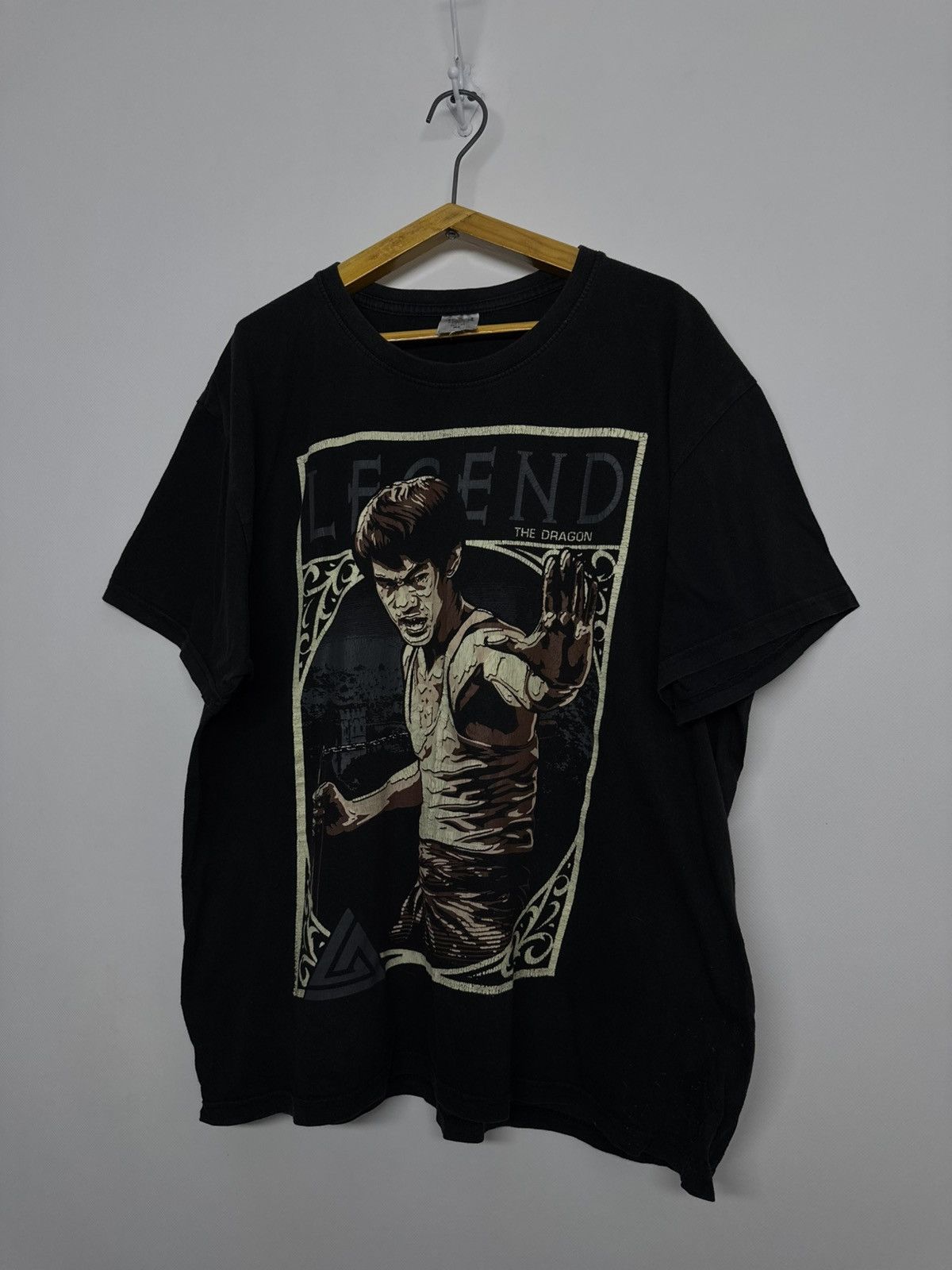 Vintage Vintage Y2k Legend The Dragon T-Shirt 00’s Size US XL / EU 56 / 4 - 5 Thumbnail