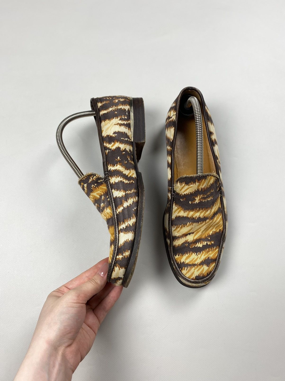 Dolce & Gabbana Dolce & Gabbana men’s vintage animal pattern loafer shoes Size US 8.5 / EU 41-42 - 15 Thumbnail