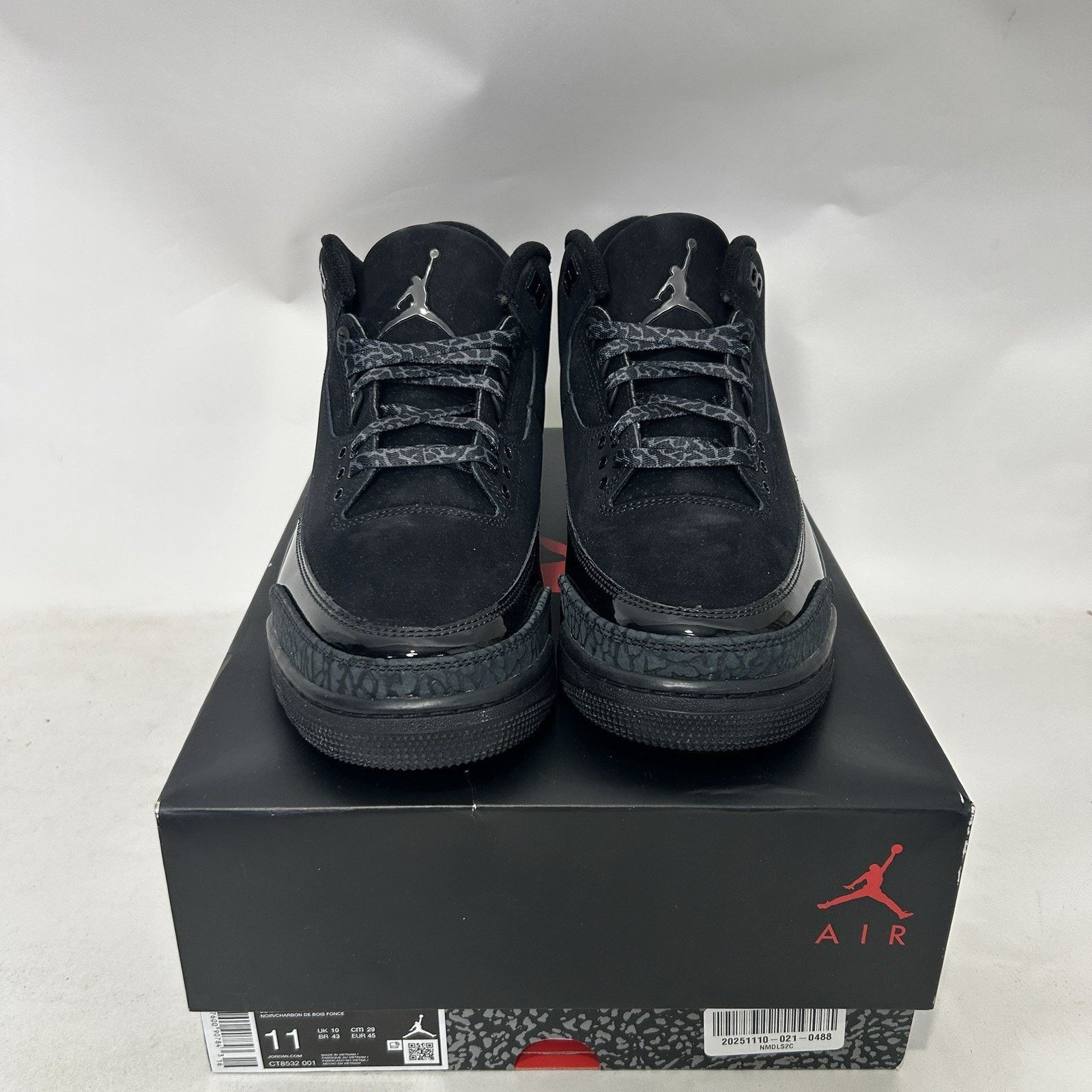 Jordan Brand Nike Air Jordan 3 Retro OG “Black Cat” CT8532-001 Size US 11 / EU 44 - 2 Thumbnail