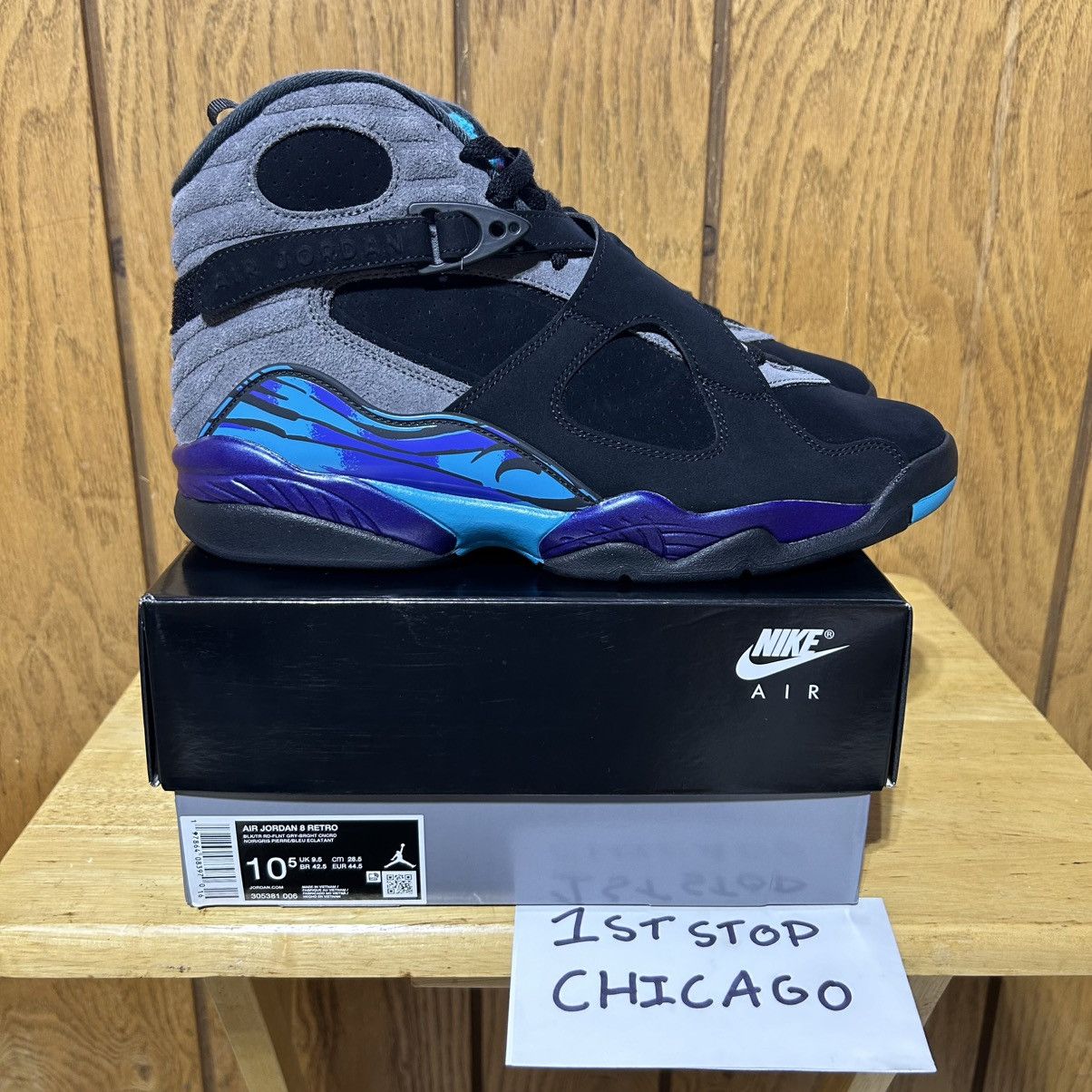Jordan Brand Nike Air Jordan 8 Retro Aqua 2025 305381-006 10.5 NEW Size US 10.5 / EU 43-44 - 1 Thumbnail