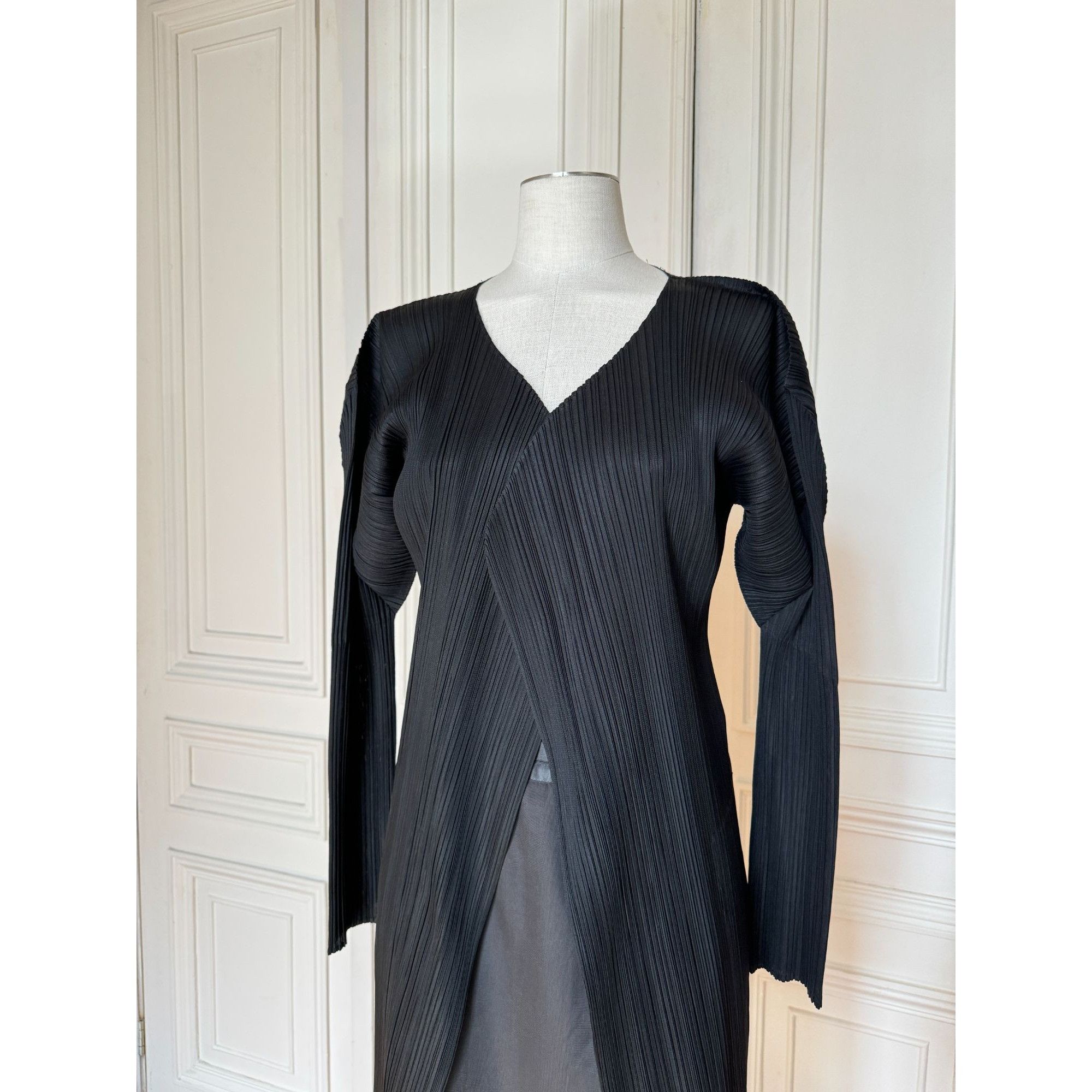 Issey Miyake Pleats Please Black Pleated Coat Size S / US 4 / IT 40 - 2 Thumbnail
