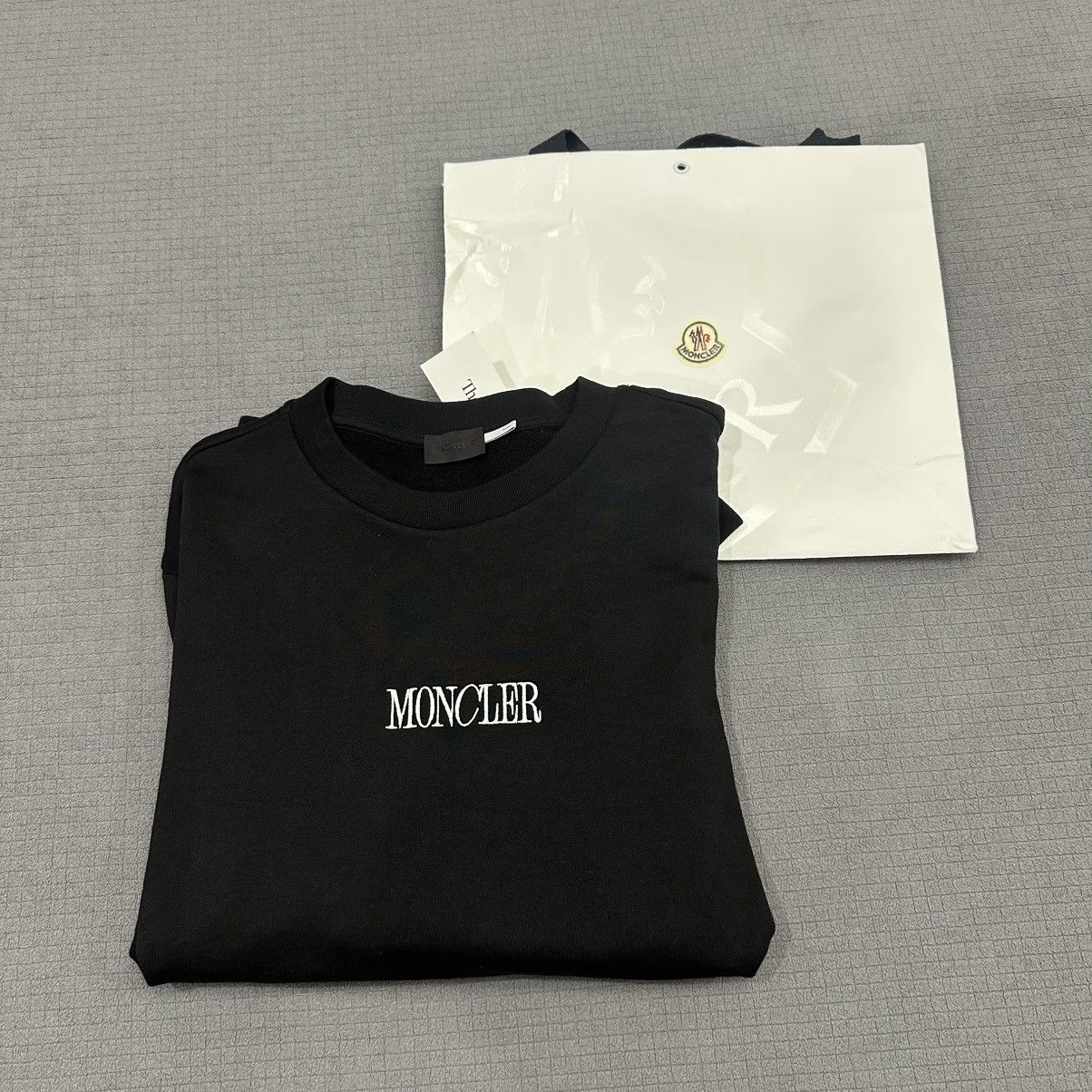 Moncler Moncler Black Logo Sweatshirt Size US XL / EU 56 / 4 - 4 Thumbnail