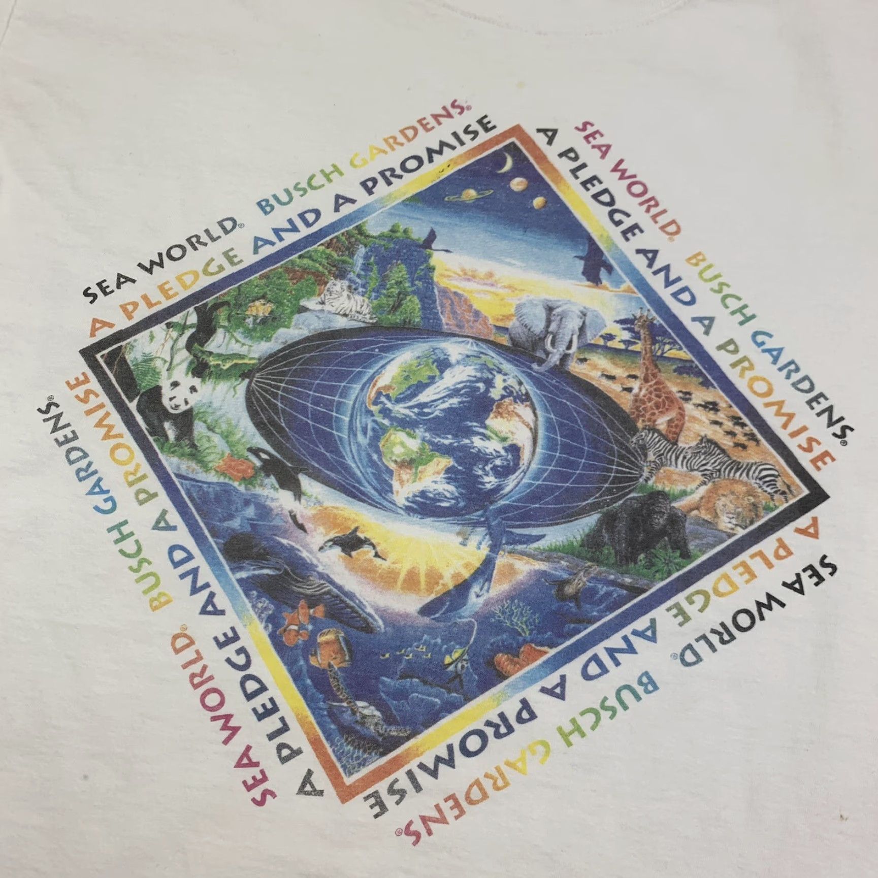 Jerzees VINTAGE Jerzees Sea World Busch Gardens T Shirt Adult Large White 90s USA Nature Animals Mens Size US L / EU 52-54 / 3 - 2 Thumbnail