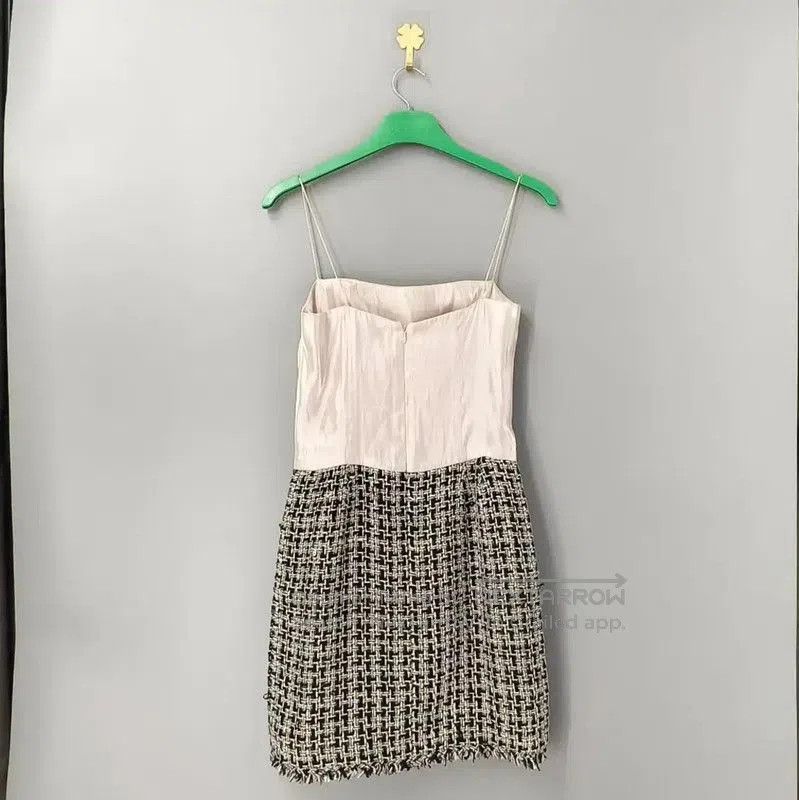 Chanel Chanel White Women's Dress Size S . Size S / US 4 / IT 40 - 2 Thumbnail