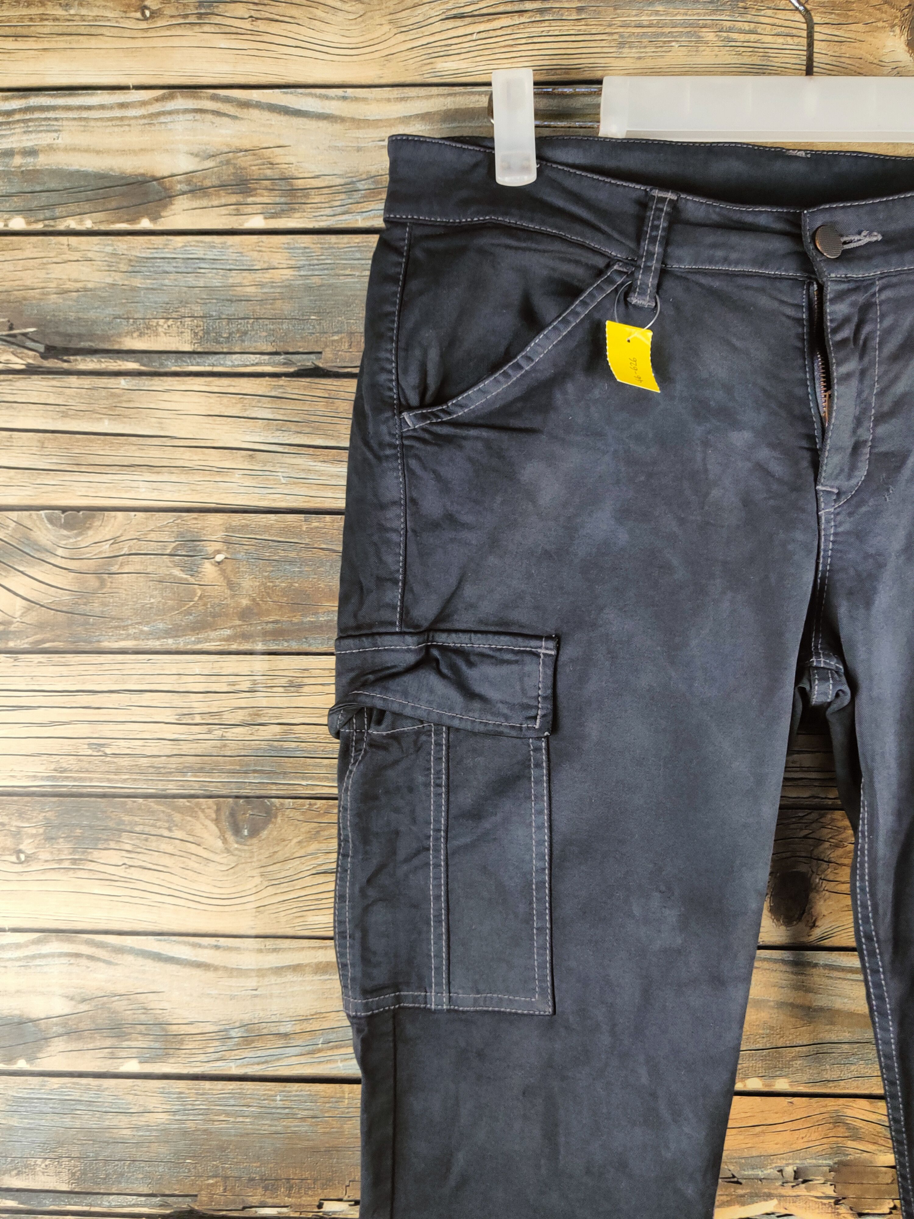 Japanese Brand DL Uniqlo Black Multipocket Cargo Pants #46-626 Size 30" / US 8 / IT 44 - 3 Thumbnail