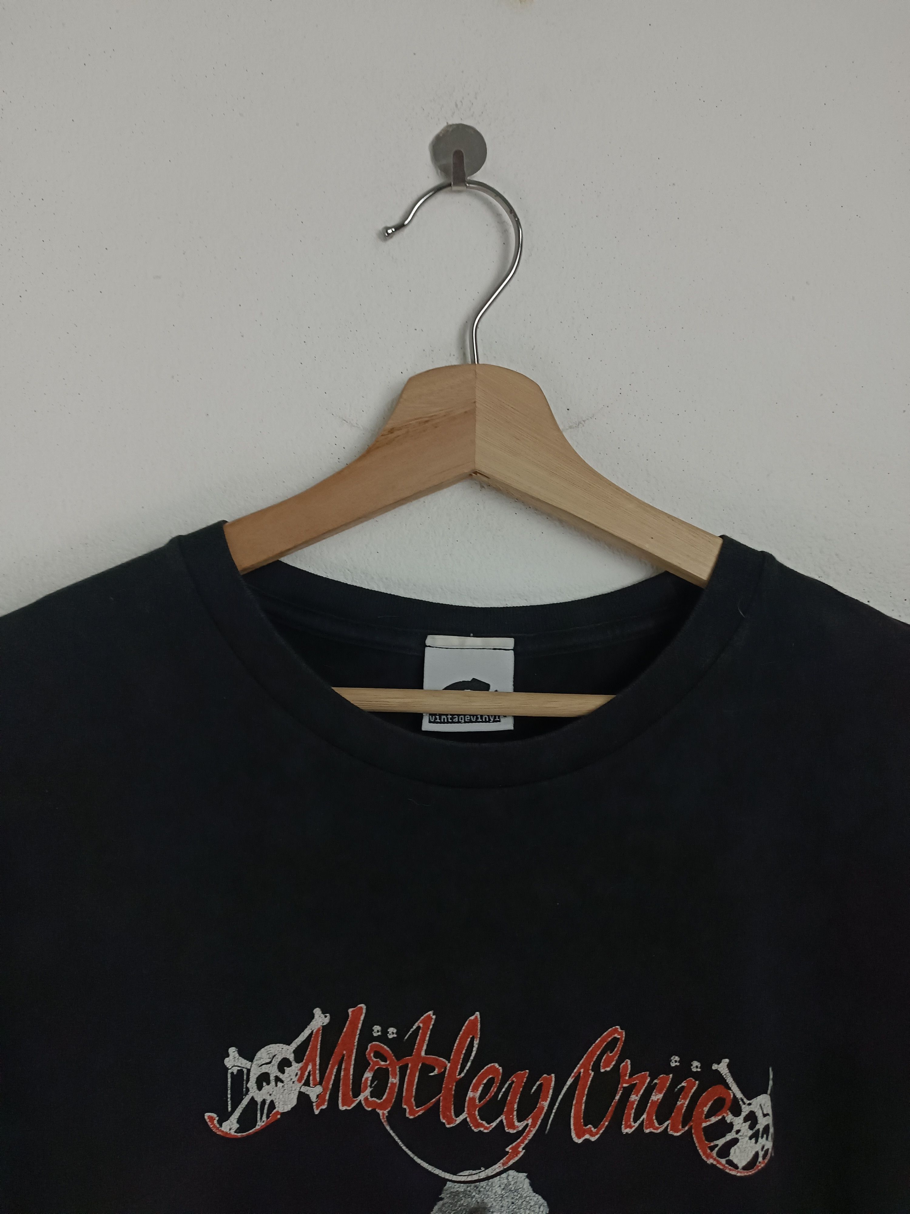Band Tees VINTAGE MOTLEY CRUE DR FEELGOOD TEE ozzy van halen acdc kiss Size US XL / EU 56 / 4 - 8 Thumbnail
