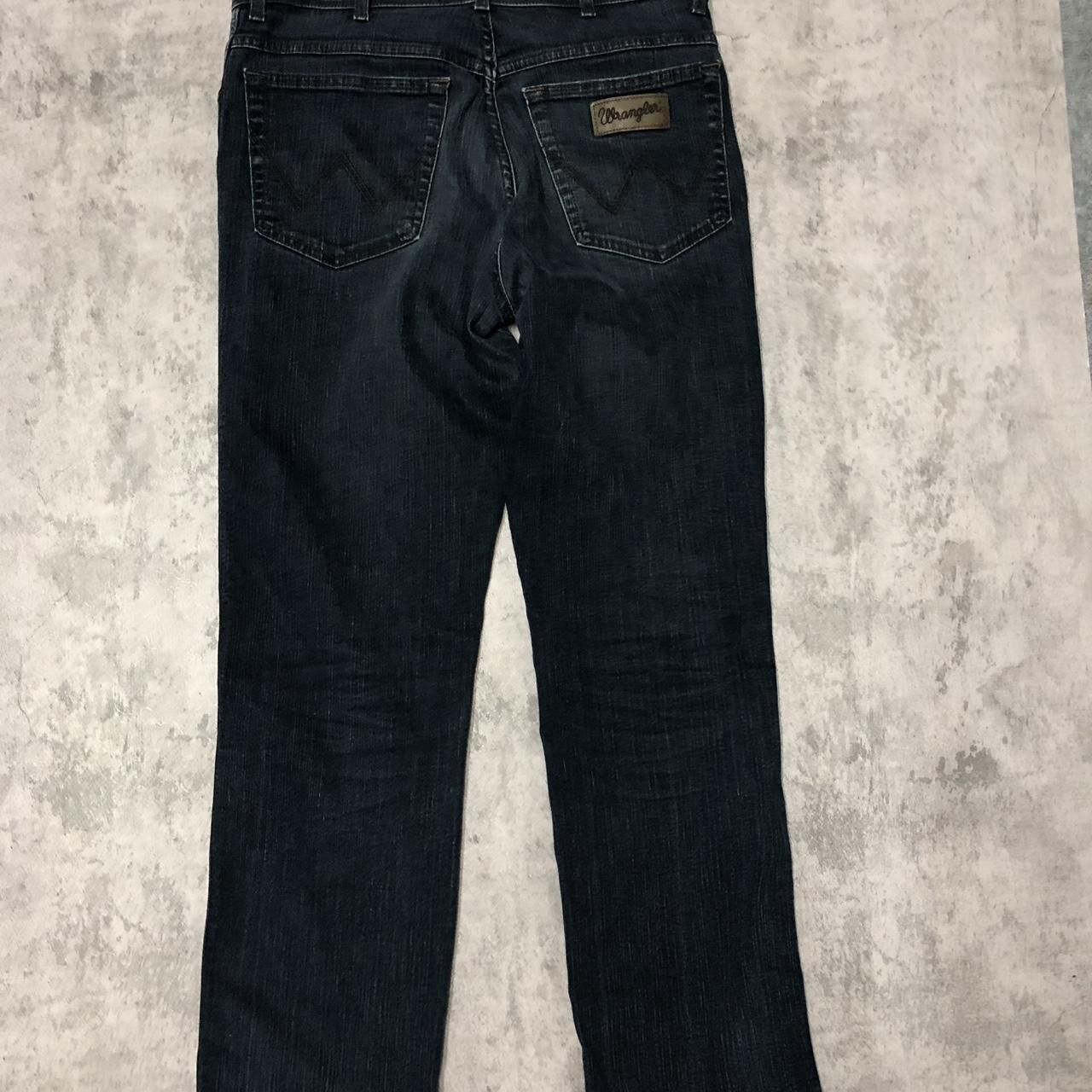 Wrangler Wrangler black straight leg jeans Size US 33 - 4 Thumbnail
