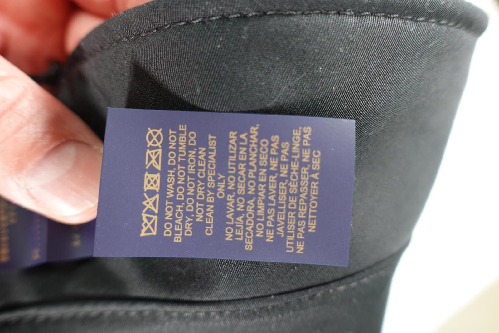 Louis Vuitton Louis Vuitton Denim Reversible Bucket Hat Size ONE SIZE - 6 Thumbnail