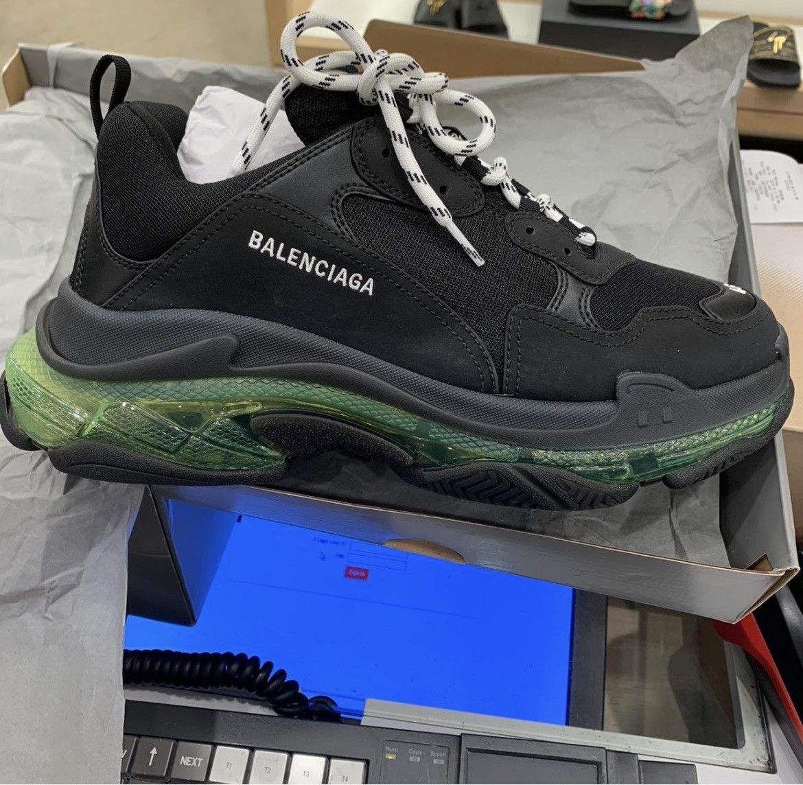 Balenciaga Balenciaga Triple S Size US 12 / EU 45 - 1 Thumbnail