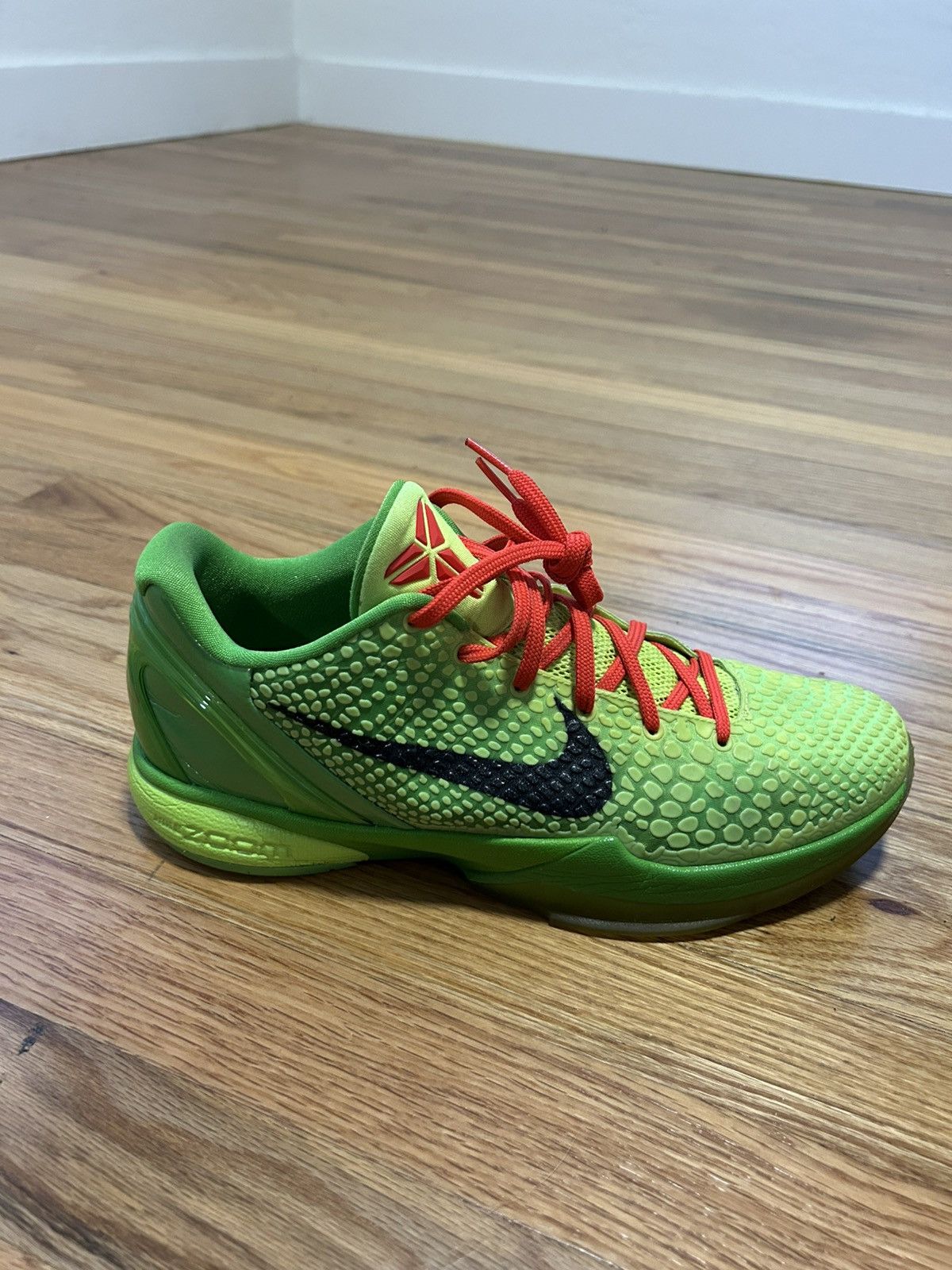 Zoom Kobe 6 Grinch 2010 Nike Size 11 OG Very Rare