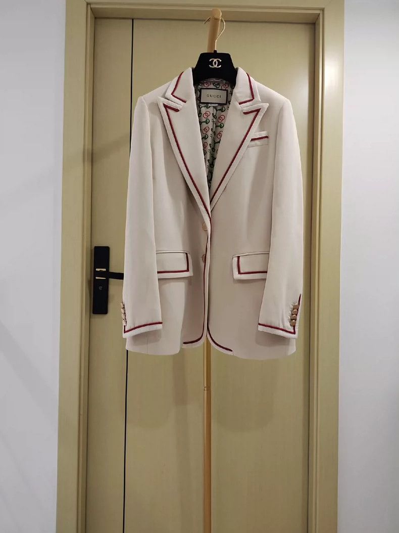 Gucci Gucci Size OS College style full of logo suit inside 2502- Size 38R - 1 Thumbnail